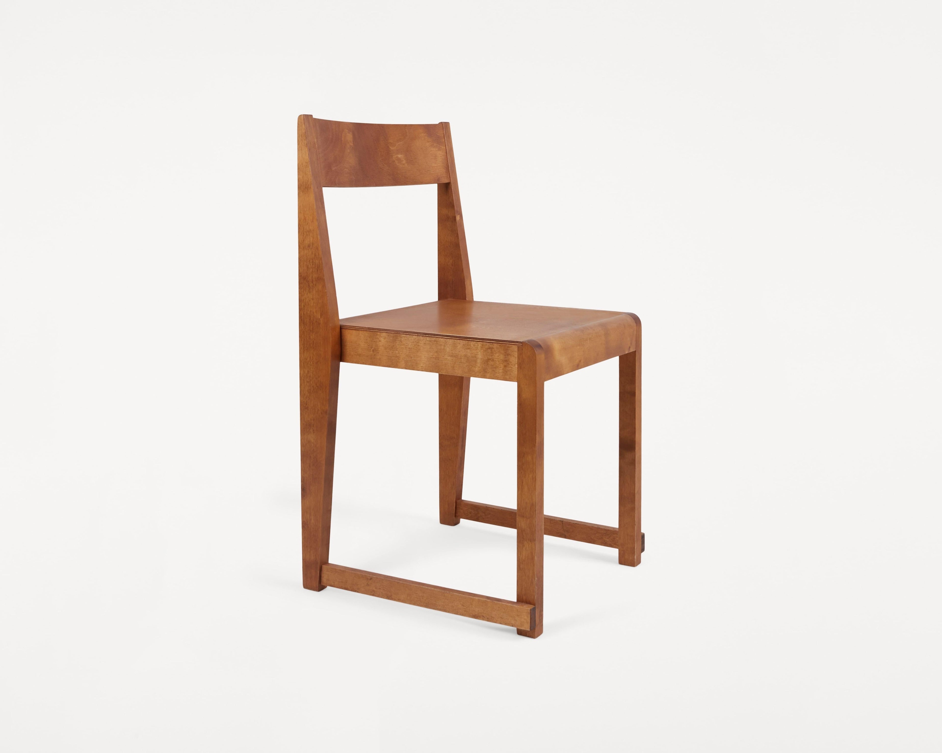 https://a.1stdibscdn.com/contemporary-chair-01-by-frama-warm-brown-birch-for-sale-picture-2/f_31233/f_480584121766162398247/FRAMA_Chair_01_Warm_Brown_Packshot_02_1_master.jpg