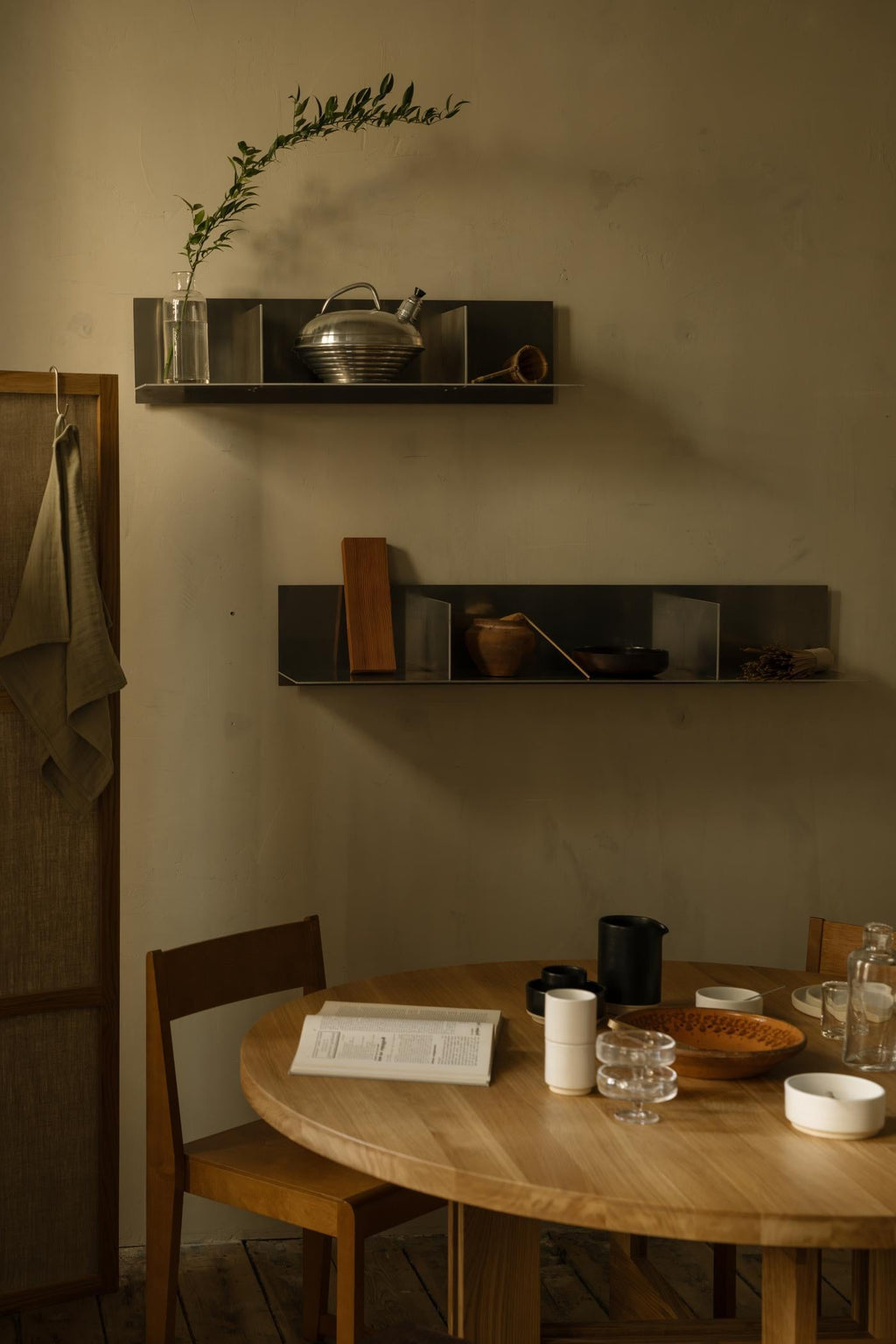 https://a.1stdibscdn.com/contemporary-trestle-table-farmhouse-by-frama-natural-oak-120-round-for-sale-picture-11/f_31233/f_483338421768470408471/FRAMA_Shelf_Library_Cabinet_Canvas_Stainless_Steel_Context_Image_6_master.jpg