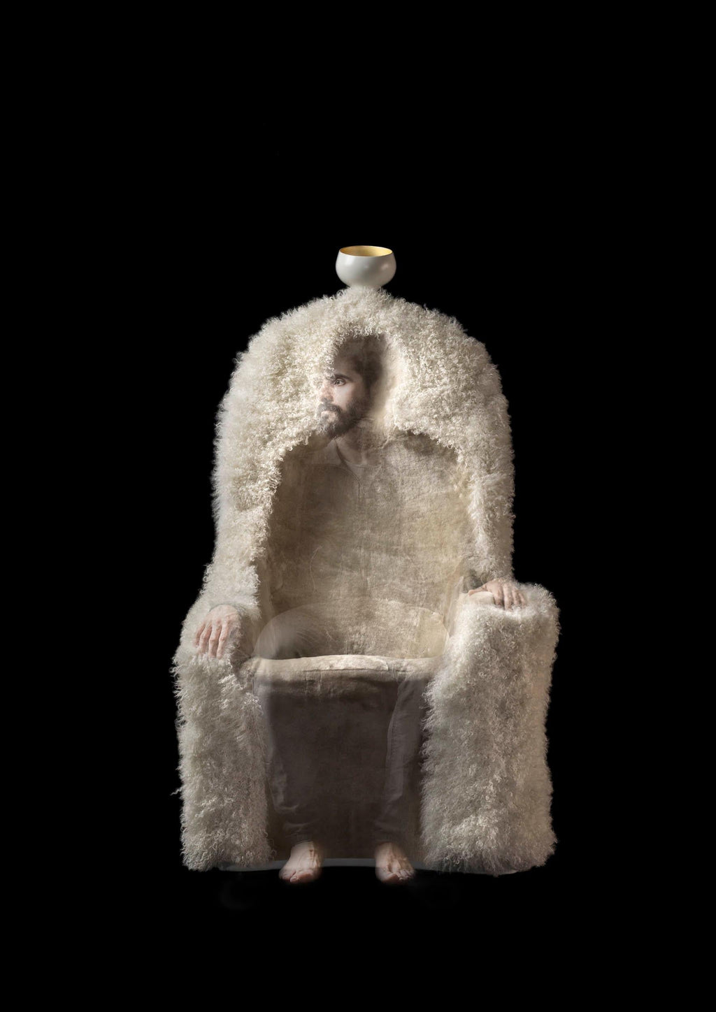 https://a.1stdibscdn.com/invisible-personage-armchair-and-lamp-salvador-dali-for-sale-picture-2/f_12192/f_319641021672273153688/FRONTAL_NEGRO_CON_PERSONAJE_OK_master.jpg
