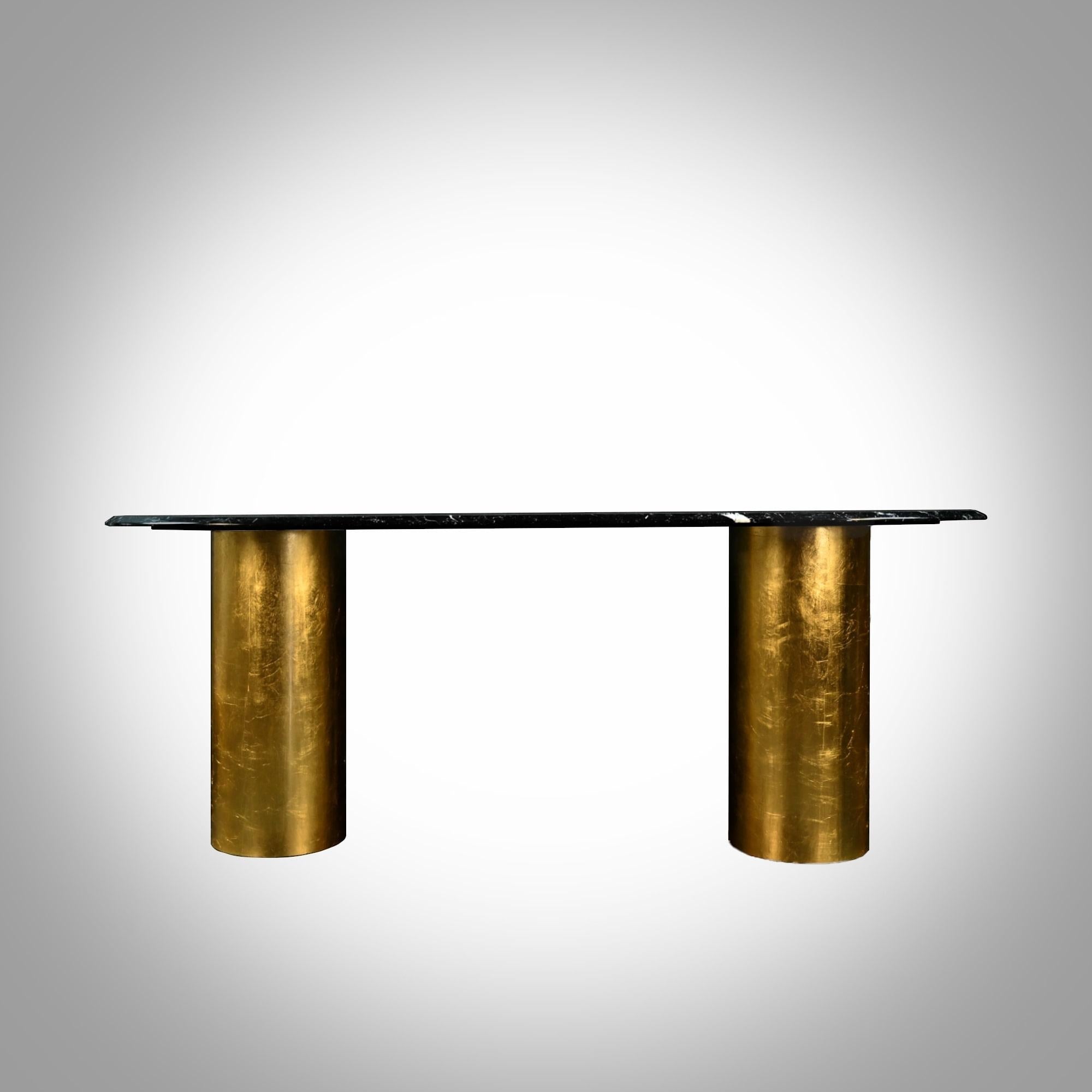 https://a.1stdibscdn.com/ovale-nq1-dining-table-nero-marquinia-marble-and-gold-leaf-by-dfdesignlab-for-sale-picture-4/f_68162/f_321546721673376221087/FRONT_CHIARO_master.jpg