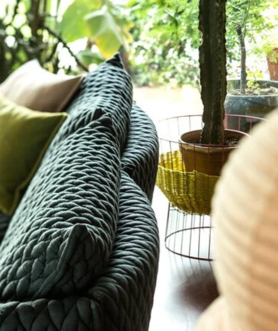 https://a.1stdibscdn.com/moroso-gentry-2-seater-sofa-by-patricia-urquiola-for-sale-picture-9/f_16392/f_466800921758014166520/FS9T1036_master.jpg