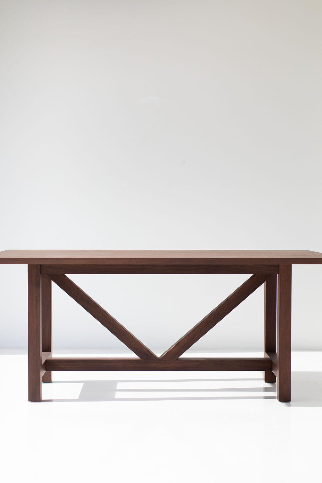 https://a.1stdibscdn.com/farm-table-walnut-for-sale-picture-7/f_9720/1579193392029/Farm_Table_Walnut_07_master.jpg