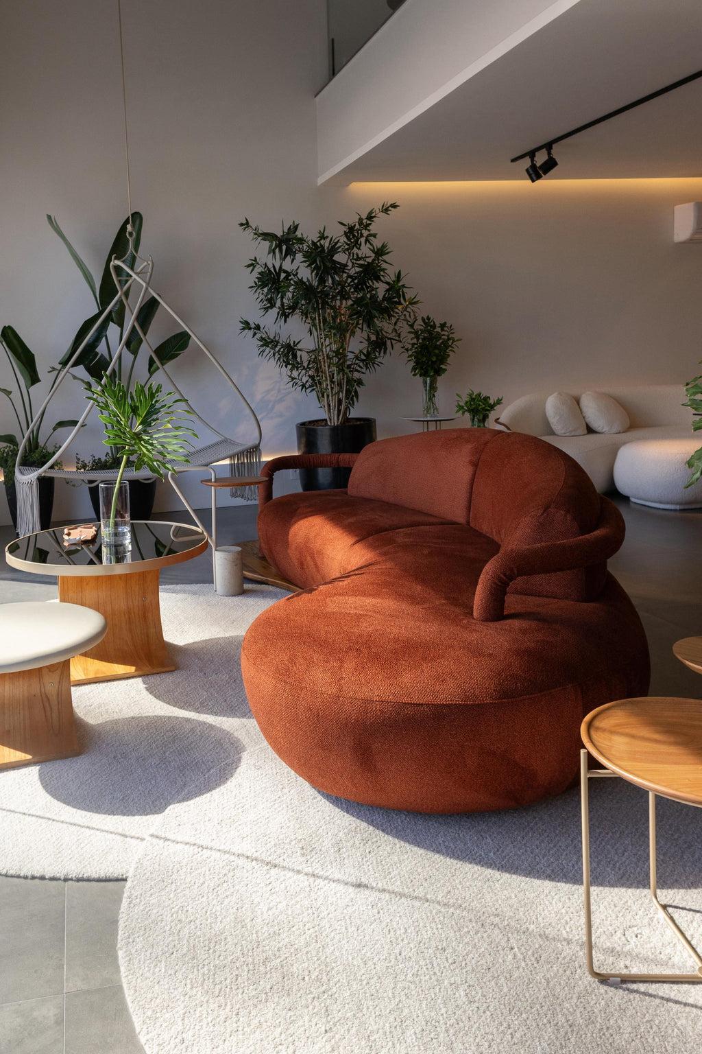 https://a.1stdibscdn.com/felicita-organic-sofa-in-boucle-aluminum-and-teka-wood-for-sale-picture-11/f_56842/f_469993321760124164391/Felicit_7584_master.JPG