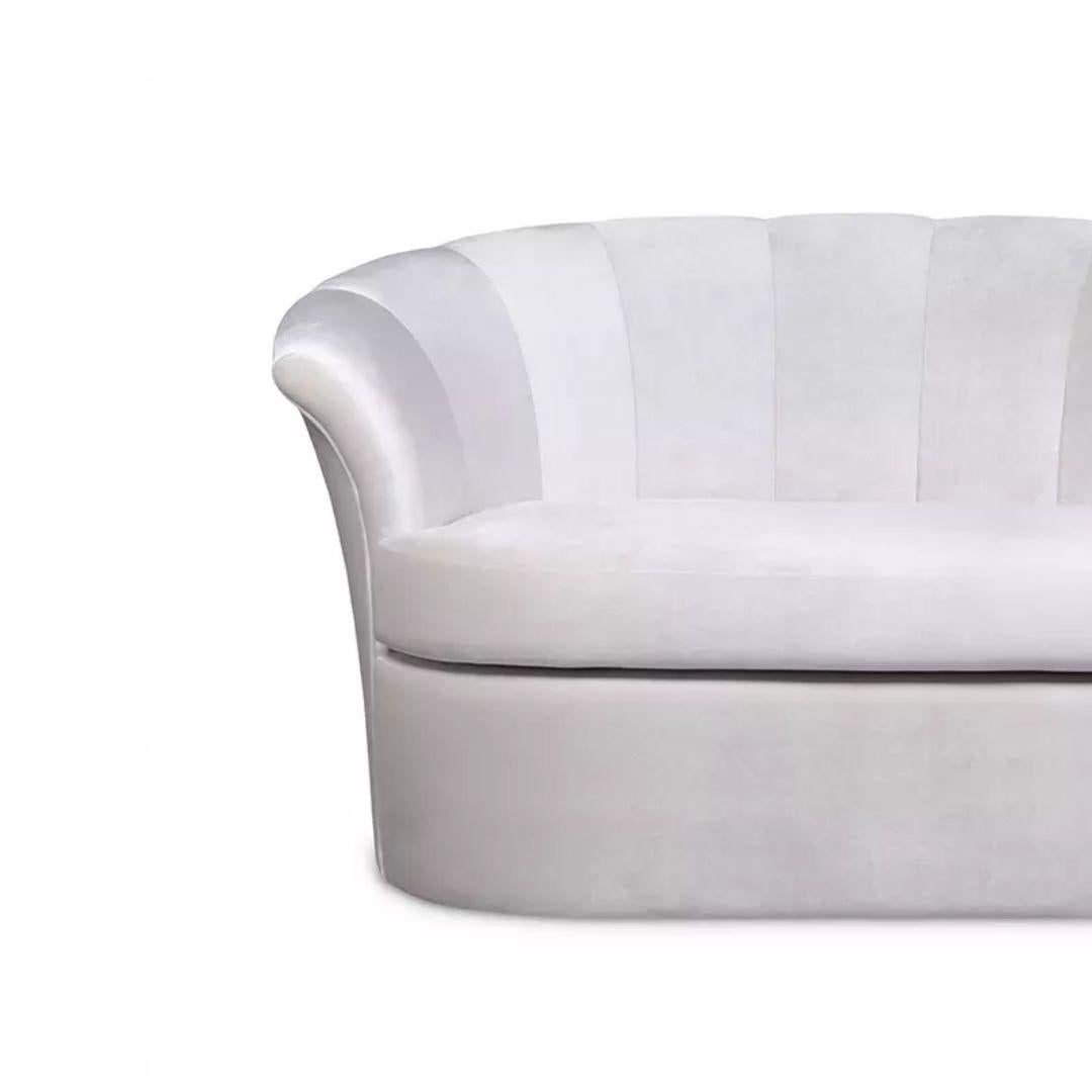 https://a.1stdibscdn.com/besame-sofa-for-sale-picture-3/f_74772/f_477054821764088921678/Fleur_5__master.jpg
