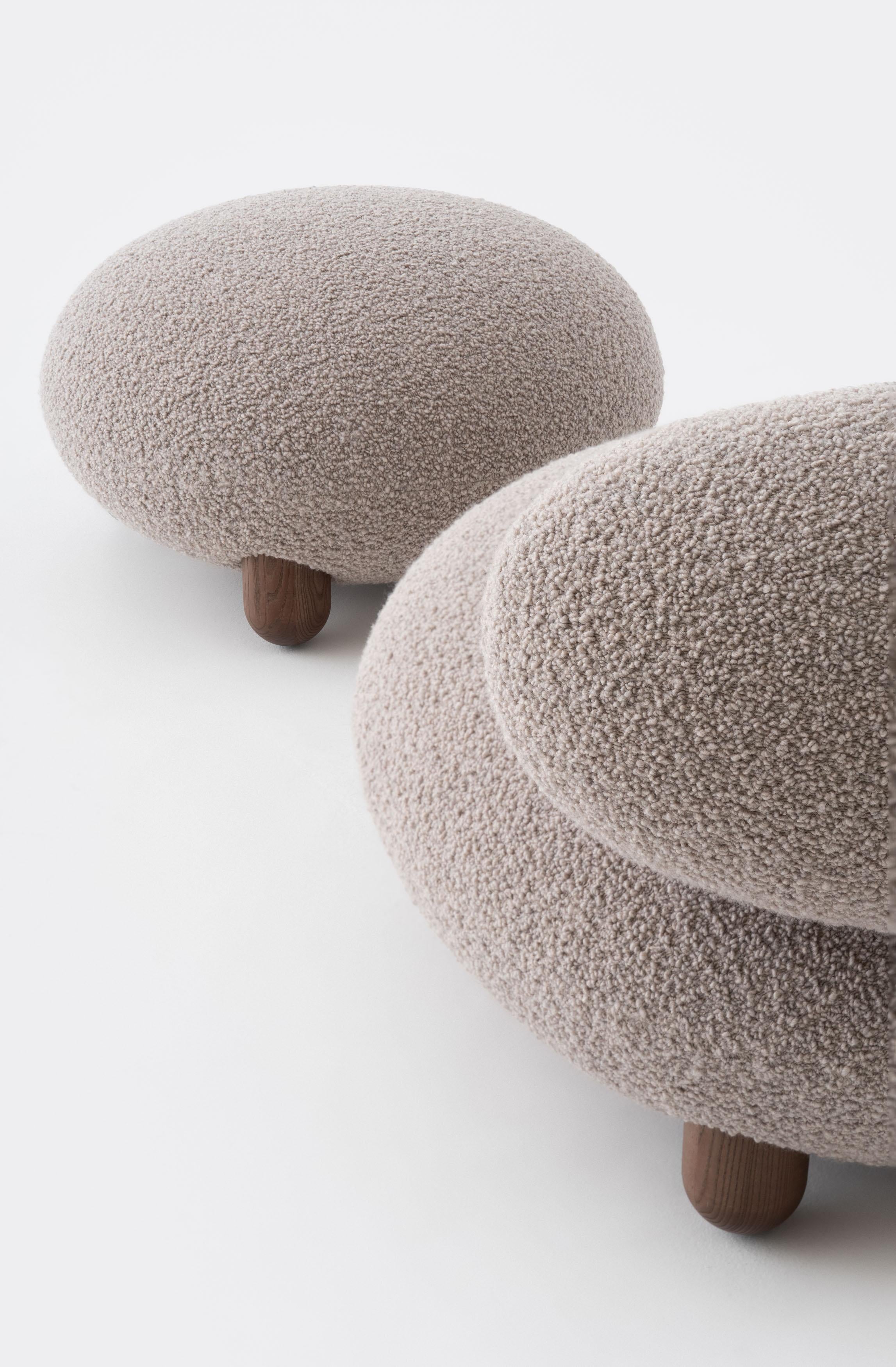 https://a.1stdibscdn.com/modern-flock-lounge-chair-in-dedar-nimbus-boucle-by-noom-for-sale-picture-15/f_42321/f_440910421742254823759/Flock_Lounge_Chair_in_Dedar_Nimbus_003_by_NOOM_10__master.jpg
