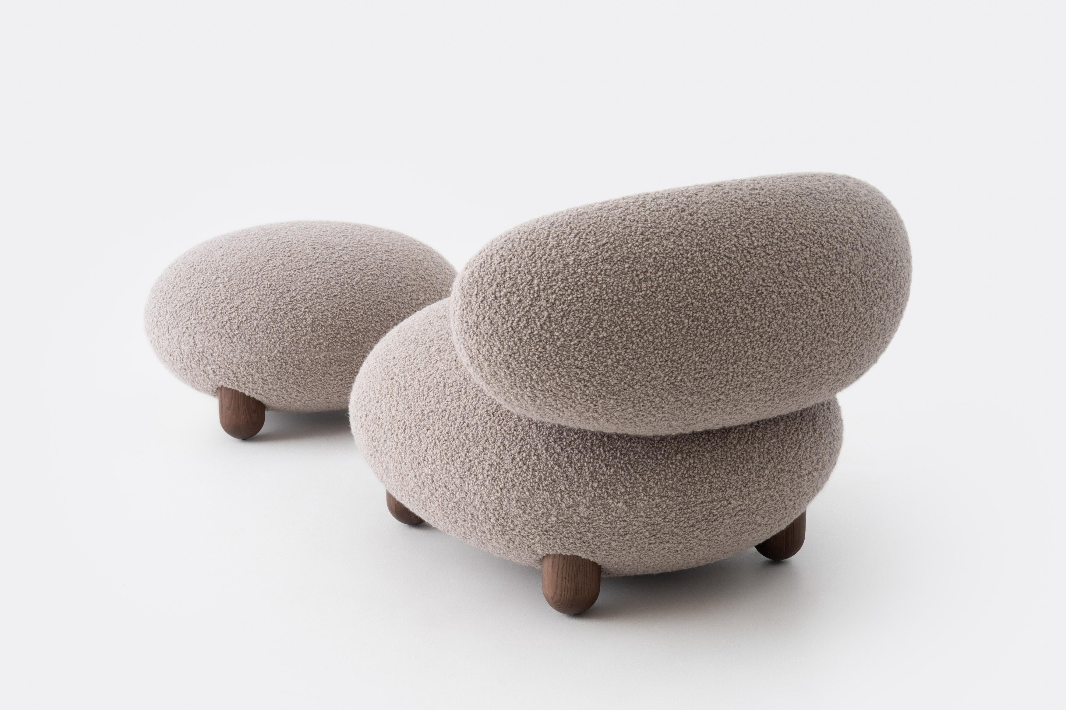 https://a.1stdibscdn.com/modern-flock-lounge-chair-in-dedar-nimbus-boucle-by-noom-for-sale-picture-16/f_42321/f_440910421742254823800/Flock_Lounge_Chair_in_Dedar_Nimbus_003_by_NOOM_11__master.jpg