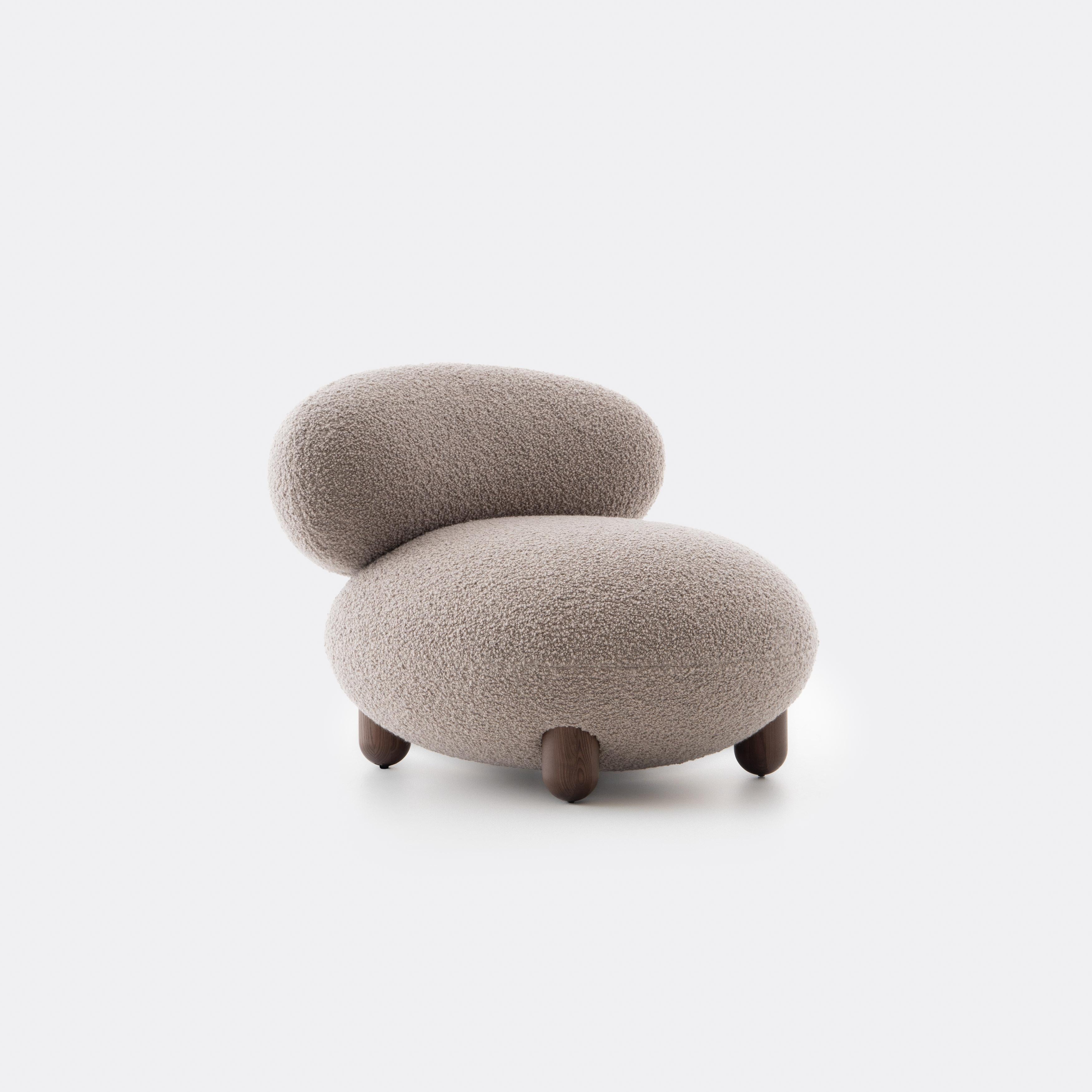 https://a.1stdibscdn.com/modern-flock-lounge-chair-in-dedar-nimbus-boucle-by-noom-for-sale-picture-2/f_42321/f_440910421742254821505/Flock_Lounge_Chair_in_Dedar_Nimbus_003_by_NOOM_1__master.jpg