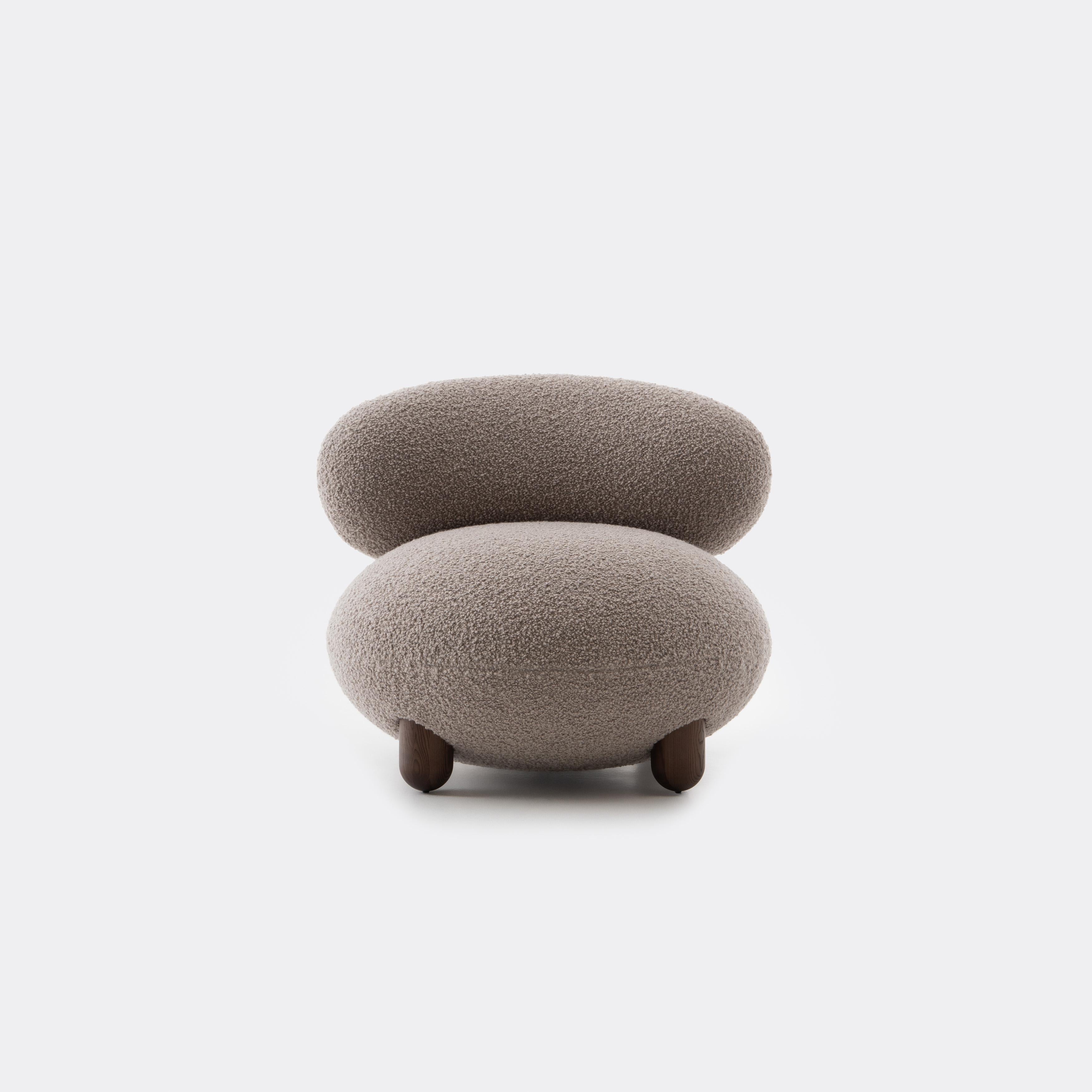 https://a.1stdibscdn.com/modern-flock-lounge-chair-in-dedar-nimbus-boucle-by-noom-for-sale-picture-5/f_42321/f_440910421742254821559/Flock_Lounge_Chair_in_Dedar_Nimbus_003_by_NOOM_3__master.jpg