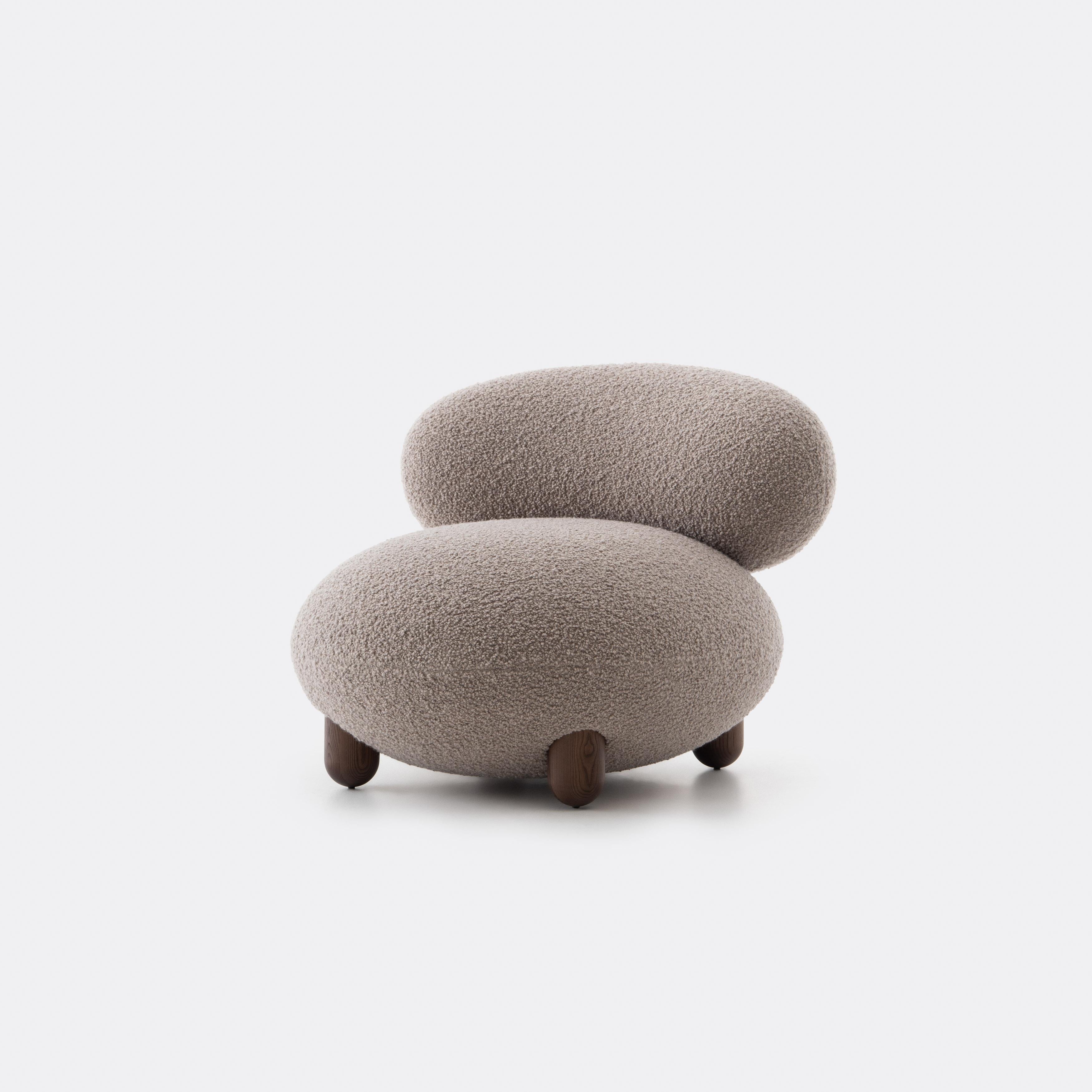 https://a.1stdibscdn.com/modern-flock-lounge-chair-in-dedar-nimbus-boucle-by-noom-for-sale-picture-6/f_42321/f_440910421742254821545/Flock_Lounge_Chair_in_Dedar_Nimbus_003_by_NOOM_4__master.jpg
