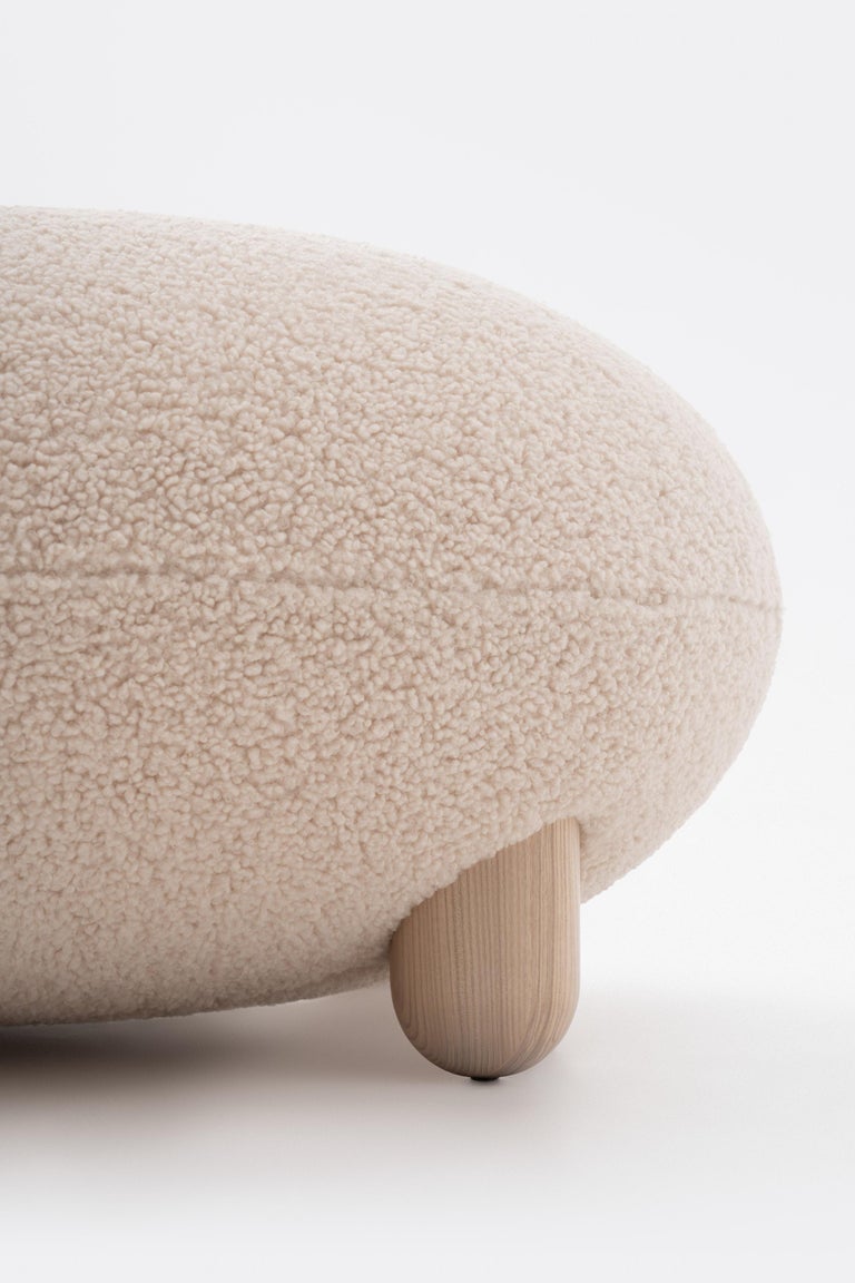 https://a.1stdibscdn.com/modern-flock-lounge-chair-fluffy-edition-in-faux-sheepskin-by-noom-for-sale-picture-19/f_42321/f_440903221742249984432/Flock_Lounge_Chair_in_Medo_fabric_by_NOOM_11__master.jpg?width=768