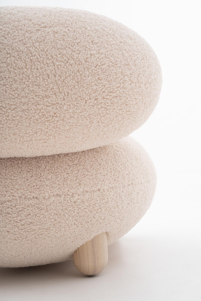https://a.1stdibscdn.com/modern-flock-lounge-chair-fluffy-edition-in-faux-sheepskin-by-noom-for-sale-picture-14/f_42321/f_440903221742249984551/Flock_Lounge_Chair_in_Medo_fabric_by_NOOM_8__master.jpg?width=768