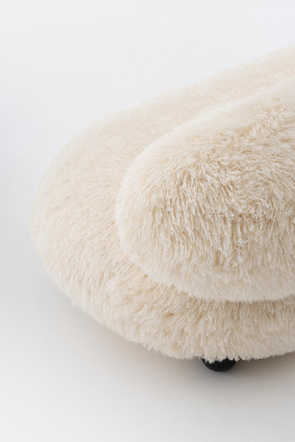 https://a.1stdibscdn.com/noom-home-flock-sofa-baloo-boucle-for-sale-picture-8/f_92392/f_464481921757519479547/Flock_Sofa_2_master.jpg