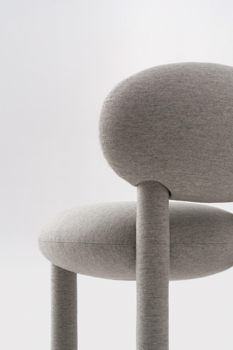 https://a.1stdibscdn.com/modern-dining-chair-flock-cs1-in-wool-fabric-by-noom-for-sale-picture-10/f_42321/f_371229121700153547196/Flock_chair_CS1_by_NOOM_27__master.jpg?width=768