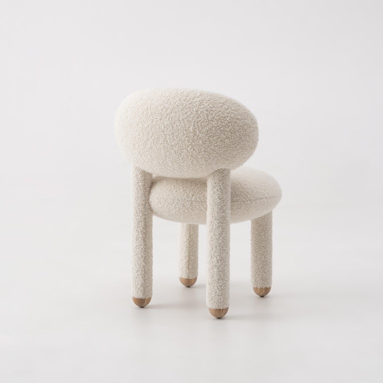 https://a.1stdibscdn.com/contemporary-dining-chair-flock-cs1-by-noom-baloo-orange-for-sale-picture-5/32076752/f_391269421712215119270/Flock_chair_CS1_by_NOOM_2_master_master.jpg?width=768