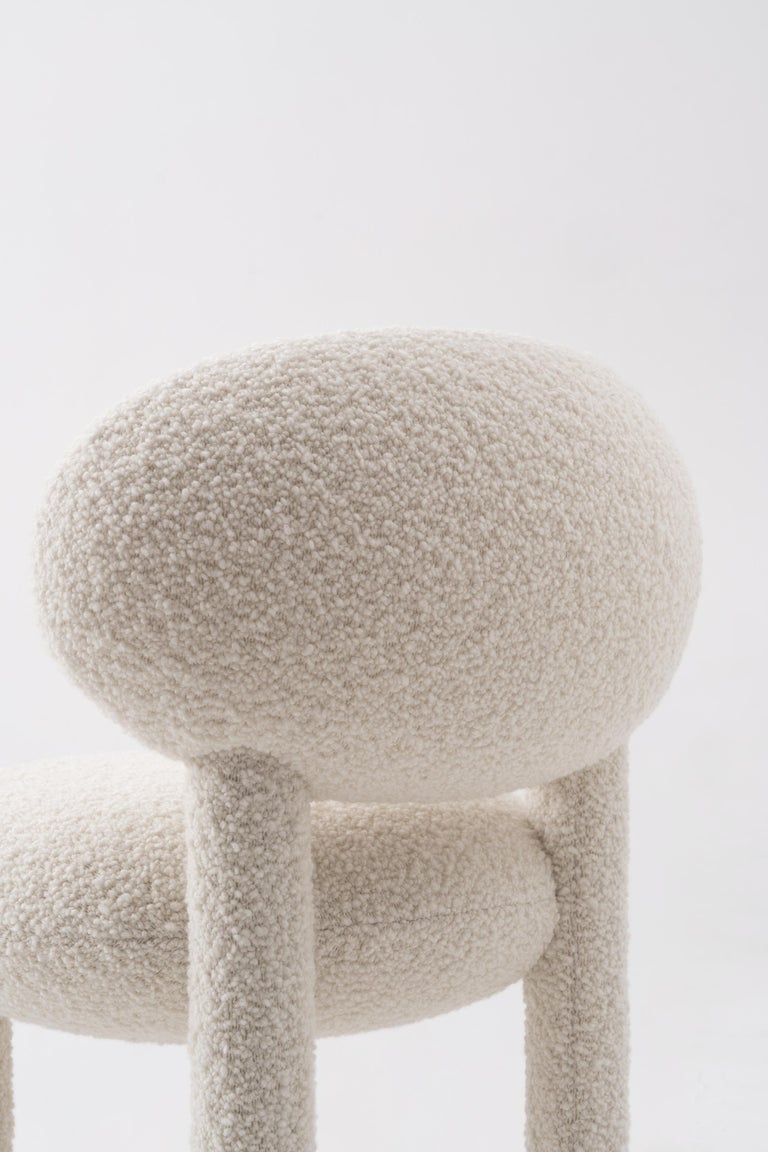 https://a.1stdibscdn.com/contemporary-dining-chair-flock-cs1-by-noom-baloo-orange-for-sale-picture-9/32076752/f_391269421712215121351/Flock_chair_CS1_by_NOOM_7_master_master.jpg?width=768