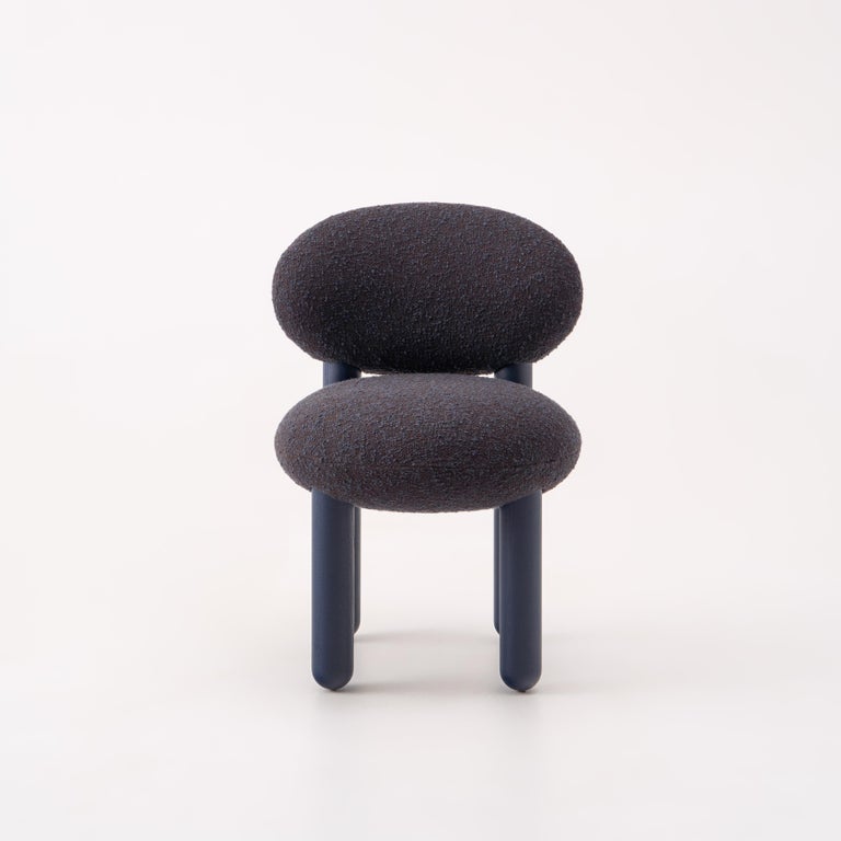 https://a.1stdibscdn.com/modern-dining-chair-flock-cs2-in-kvadrat-zero-fabric-by-noom-for-sale-picture-9/f_42321/f_371375421700238066159/Flock_chair_CS2_by_NOOM_30__master.jpg?width=768