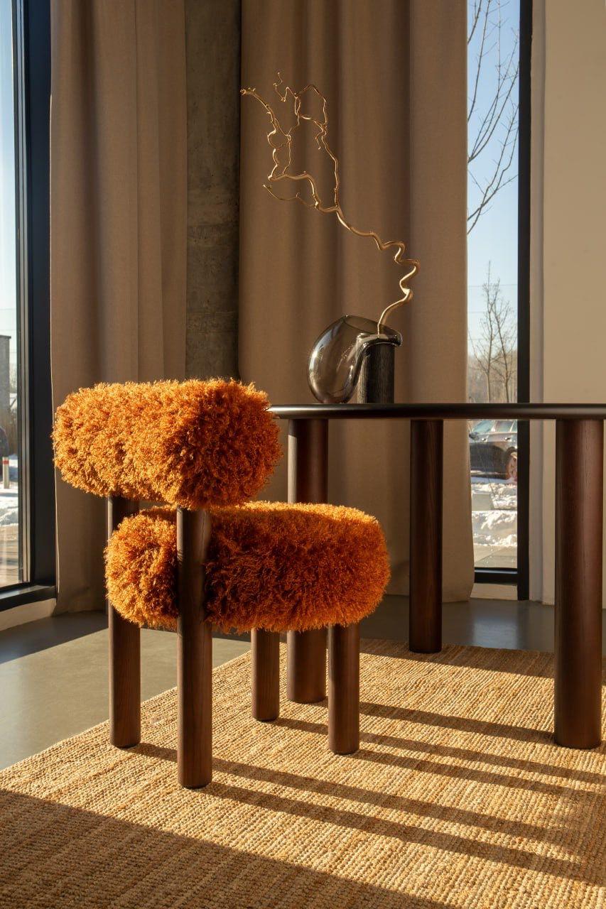 https://a.1stdibscdn.com/contemporary-dining-chair-fluffy-by-noom-gropius-cs1-for-sale-picture-7/f_31233/f_387207621709717960921/Fluffy_2_master.jpeg