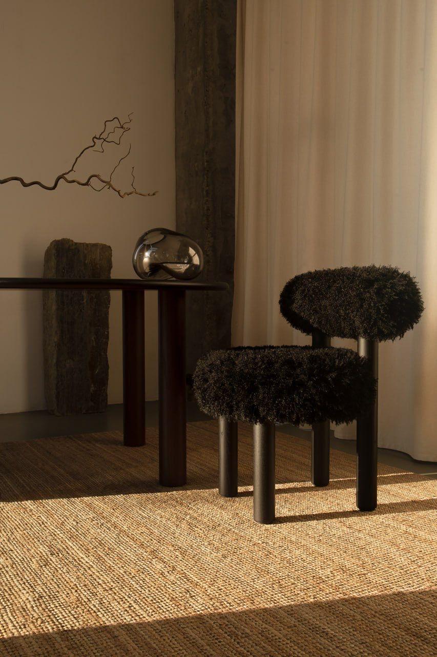 https://a.1stdibscdn.com/contemporary-dining-chair-fluffy-by-noom-gropius-cs2-white-for-sale-picture-12/f_31233/f_387210621709718224175/Fluffy_4_master.jpeg