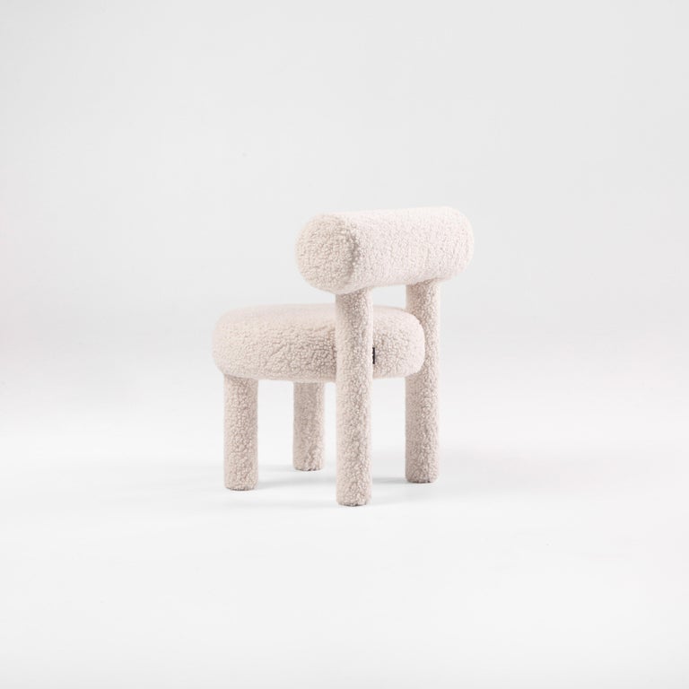 https://a.1stdibscdn.com/modern-baby-gropius-chair-cs1-fluffy-edition-in-faux-sheepskin-by-noom-for-sale-picture-9/f_42321/f_423394521731762264652/Fluffy_Baby_Chair_Gropius_CS1_in_Medo_Faux_Sheepskin_3__master.jpg?width=768