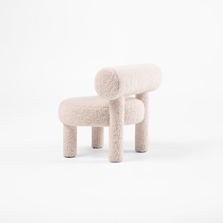 https://a.1stdibscdn.com/modern-baby-gropius-low-chair-cs1-fluffy-edition-in-faux-sheepskin-by-noom-for-sale-picture-6/f_42321/f_423394821731762704705/Fluffy_Baby_Low_Chair_Gropius_CS1_in_Medo_Faux_Sheepskin_4__master.jpg?width=768