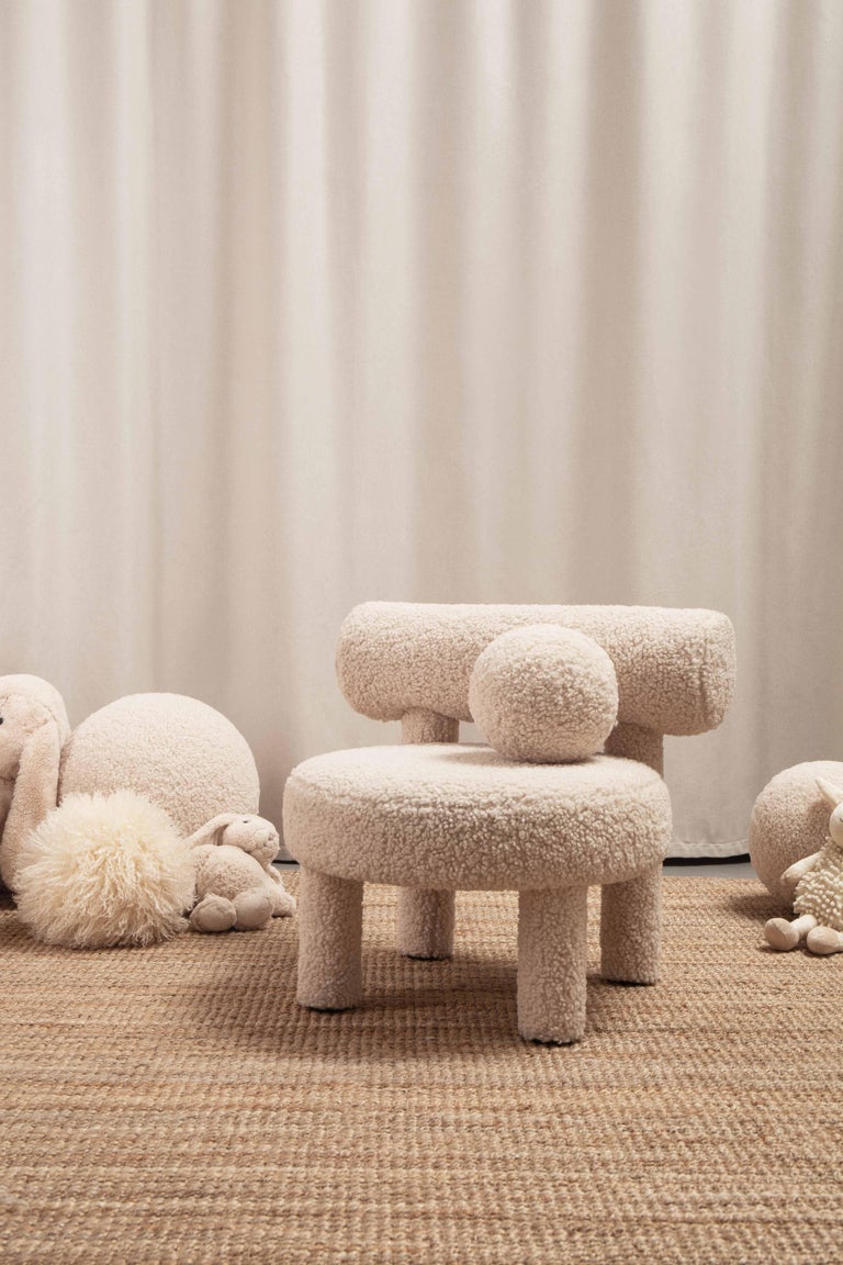 https://a.1stdibscdn.com/modern-baby-gropius-low-chair-cs1-fluffy-edition-in-faux-sheepskin-by-noom-for-sale-picture-12/f_42321/f_423394821731762707564/Fluffy_Baby_Low_Chair_Gropius_CS1_in_Medo_Faux_Sheepskin_9__master.jpg?width=768