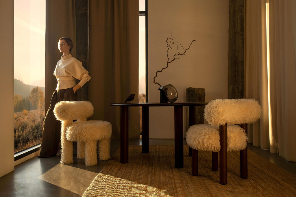 https://a.1stdibscdn.com/modern-dining-chair-gropius-cs2-fluffy-with-wooden-legs-in-azur-faux-fur-by-noom-for-sale-picture-10/f_42321/f_423059321731575406574/Fluffy_Chair_Gropius_CS1_in_Azur_Cotonneux_Faux_Fur_12__master.jpg