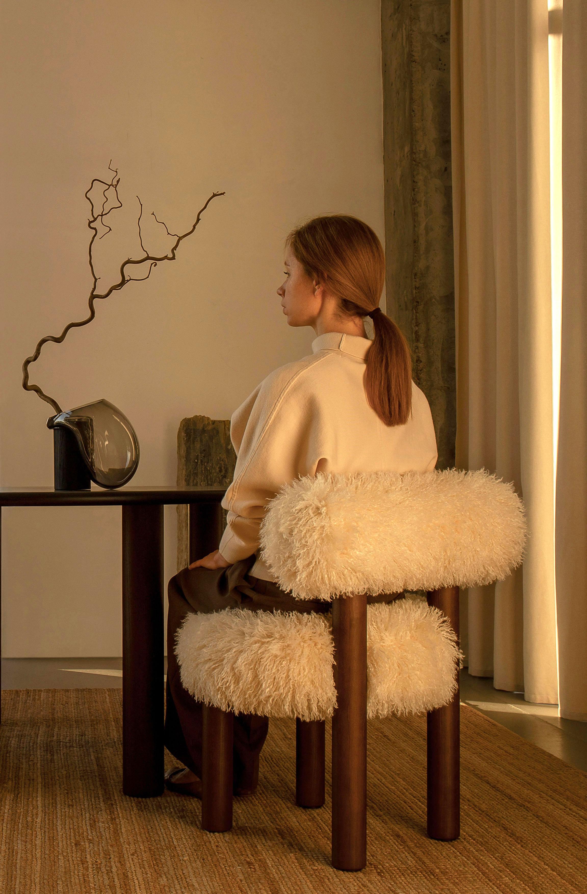 https://a.1stdibscdn.com/modern-dining-chair-gropius-cs2-fluffy-with-wooden-legs-in-azur-faux-fur-by-noom-for-sale-picture-8/f_42321/f_423059321731575407771/Fluffy_Chair_Gropius_CS2_in_Azur_Cotonneux_Faux_Fur_10_2_master.jpg