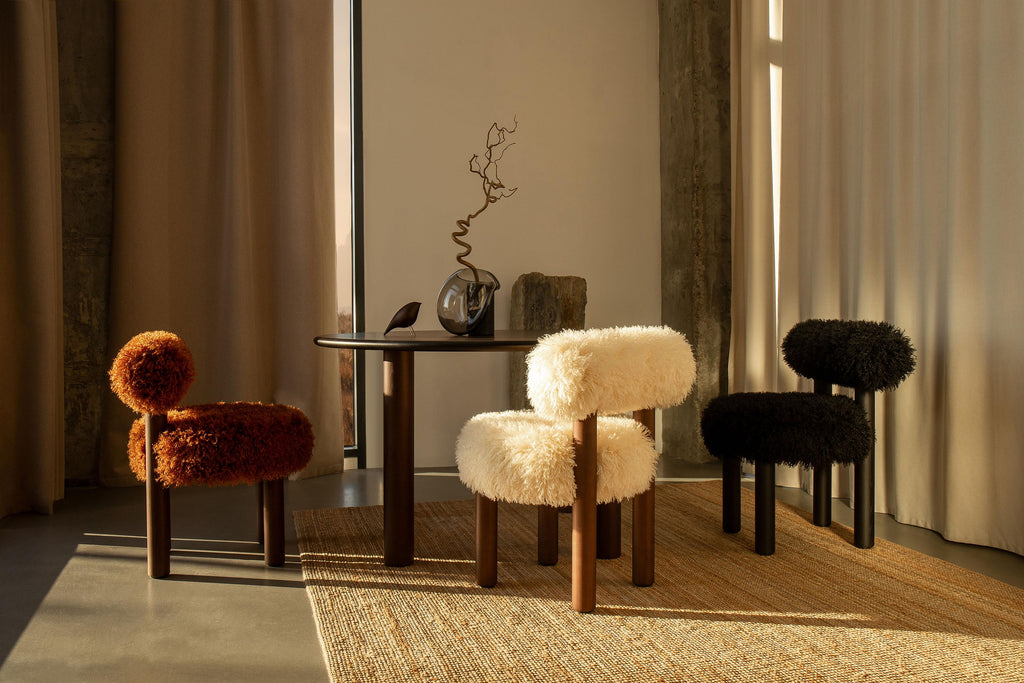https://a.1stdibscdn.com/modern-dining-chair-gropius-cs2-fluffy-with-wooden-legs-in-azur-faux-fur-by-noom-for-sale-picture-4/f_42321/f_423059321731575401151/Fluffy_Chair_Gropius_CS2_in_Azur_Cotonneux_Faux_Fur_12__master.jpg