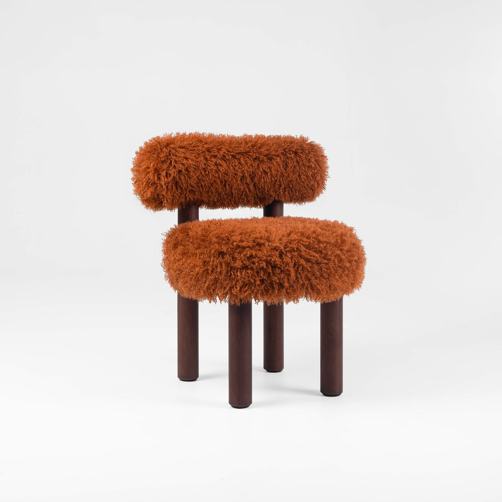 https://a.1stdibscdn.com/modern-dining-chair-gropius-cs2-fluffy-with-wooden-legs-in-azur-faux-fur-by-noom-for-sale-picture-2/f_42321/f_423059321731575413848/Fluffy_Chair_Gropius_CS2_in_Azur_Cotonneux_Faux_Fur_17__master.jpg