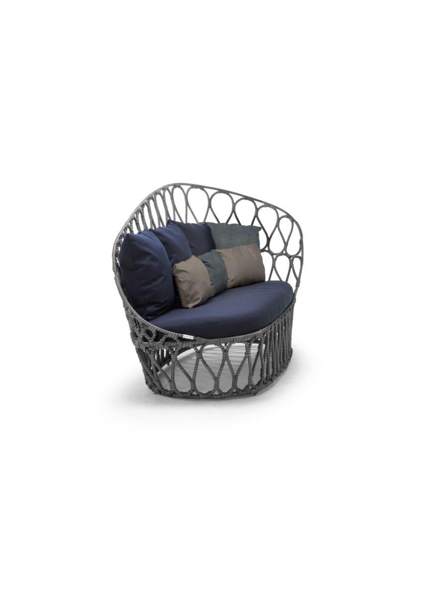 https://a.1stdibscdn.com/forma-daybed-by-kenneth-cobonpue-for-sale-picture-3/f_12192/f_327919021676489497416/Forma_Daybed_02_master.jpg