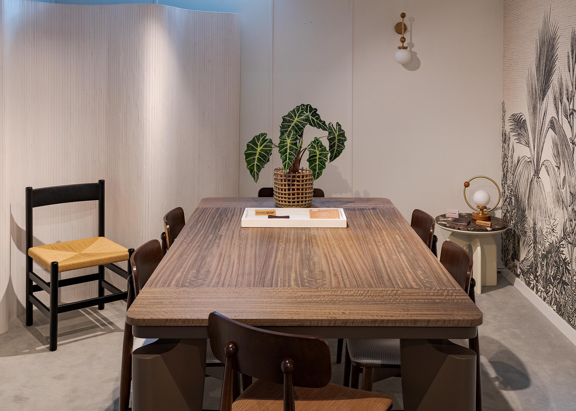 https://a.1stdibscdn.com/maki-dining-table-contemporary-eucalyptus-veneer-table-with-sculptural-lacquer-for-sale-picture-2/f_102612/f_456994721751479328016/_Frame_2154_master.jpg