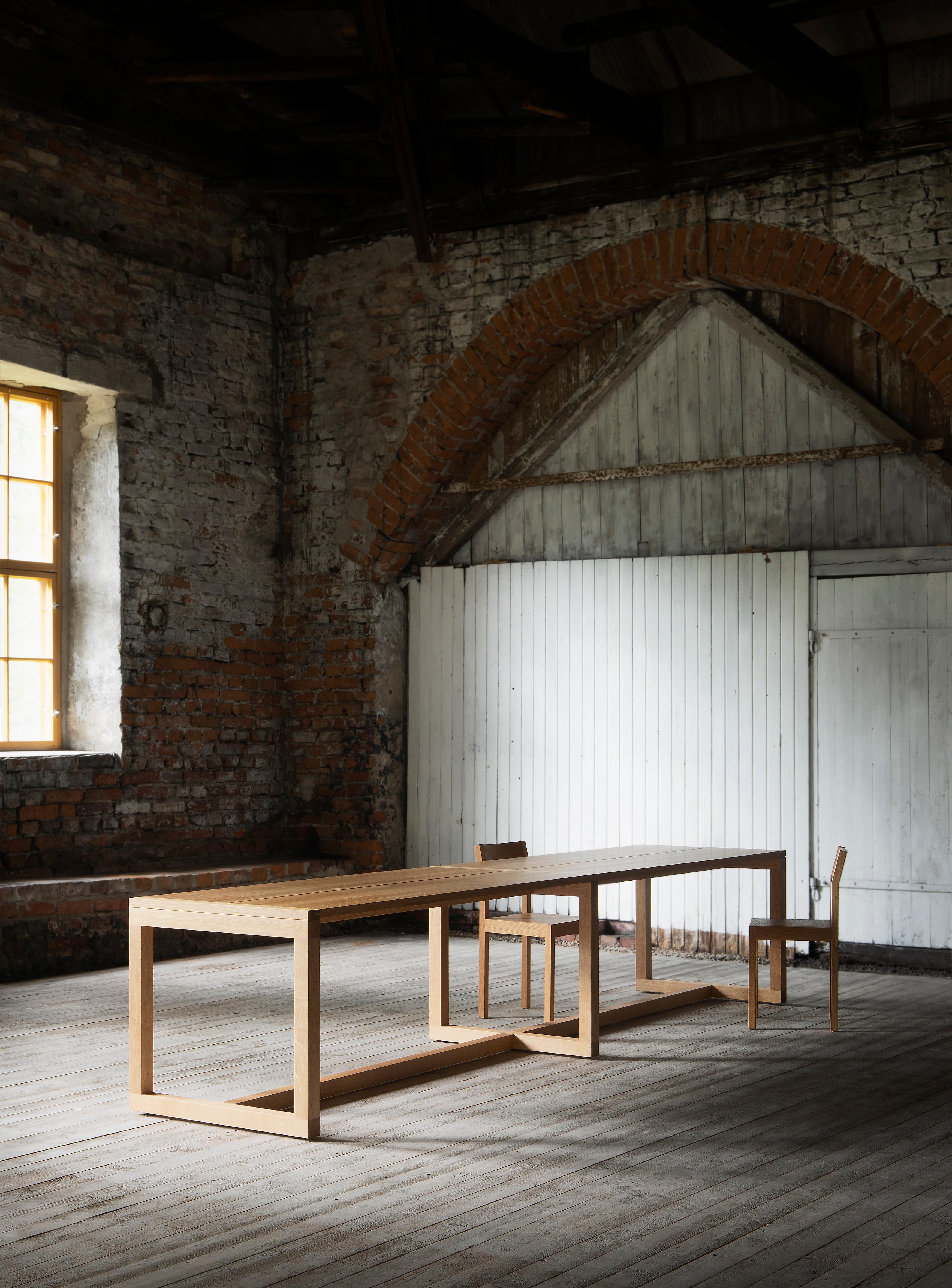 https://a.1stdibscdn.com/frame-table-in-solid-oak-for-12-by-john-pawson-for-sale-picture-5/f_53752/f_255295121633001929863/Frame_by_John_Pawson_Seminar_KVT1_chairs_by_Kari_Virtanen_oak_master.jpg