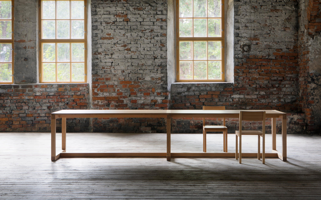 https://a.1stdibscdn.com/frame-table-in-solid-oak-for-12-by-john-pawson-for-sale-picture-4/f_53752/f_255295121633001931319/Frame_by_John_Pawson_oak_master.jpg