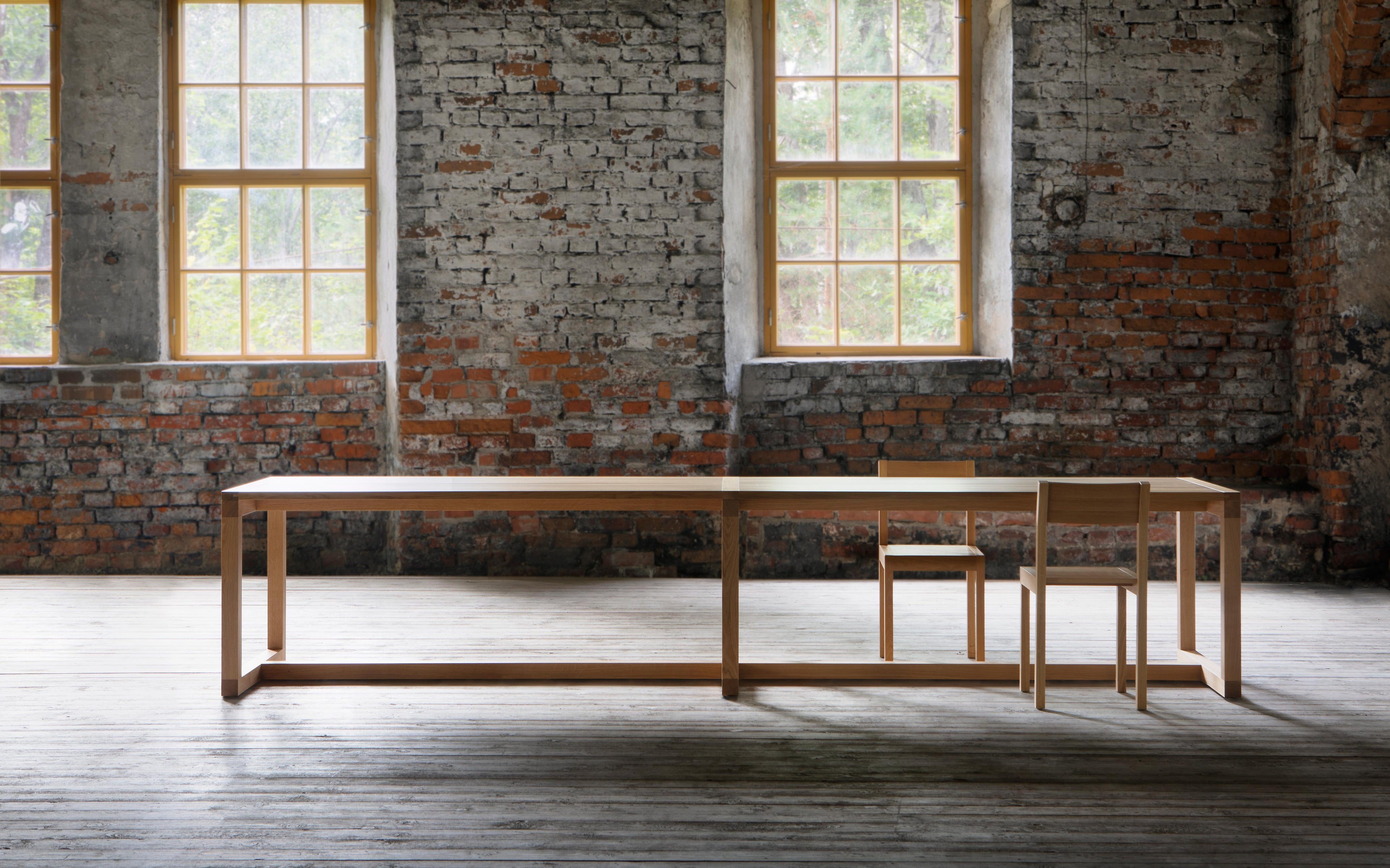 https://a.1stdibscdn.com/frame-table-in-solid-oak-for-12-by-john-pawson-for-sale-picture-4/f_53752/f_255295121633001931319/Frame_by_John_Pawson_oak_master.jpg