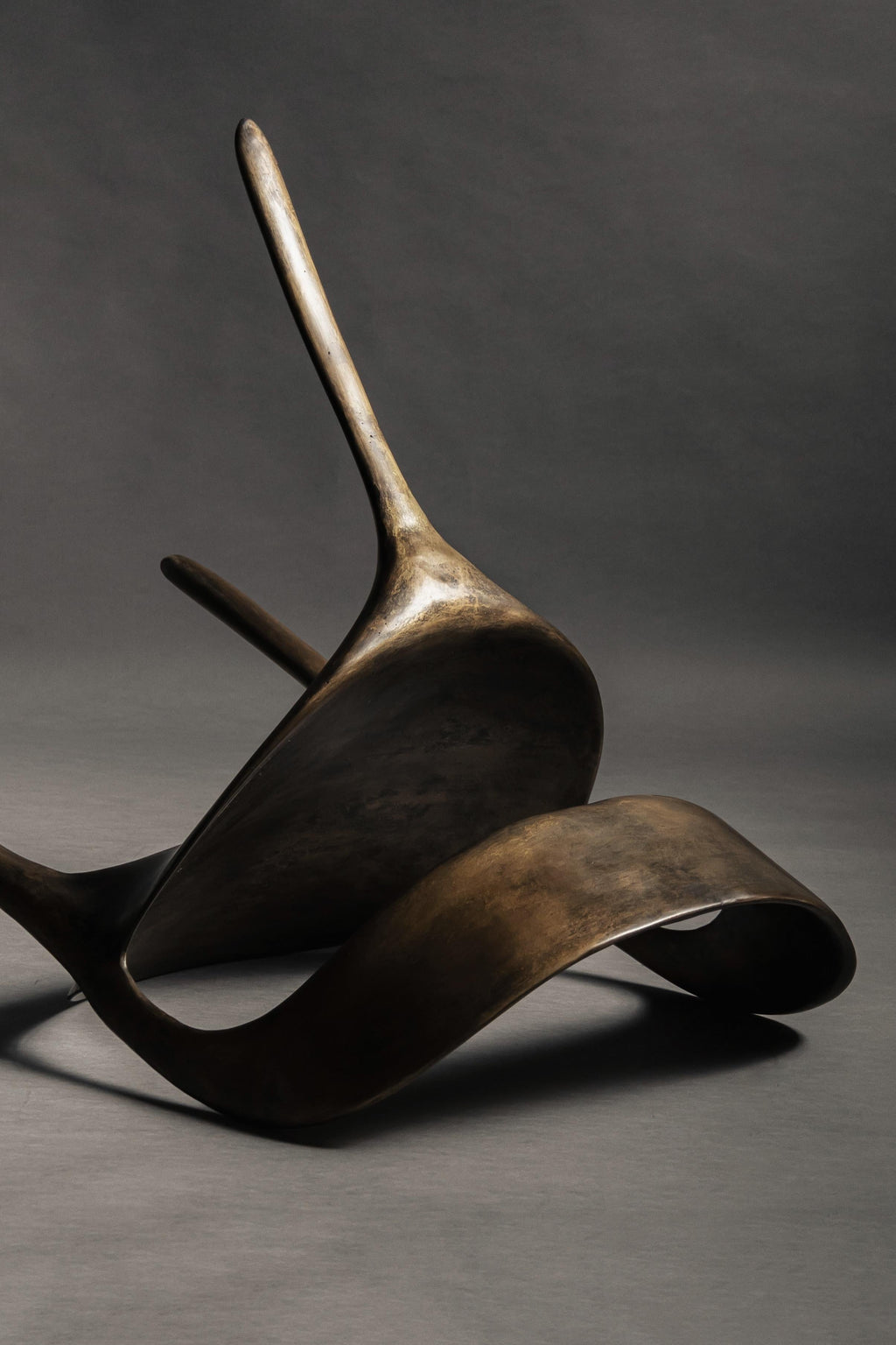 https://a.1stdibscdn.com/frequency-chair-by-sebastian-angeles-for-sale-picture-14/f_12192/f_349141321692814815483/Frequency_Sebasti_n_ngeles_Gris_14_master.JPG