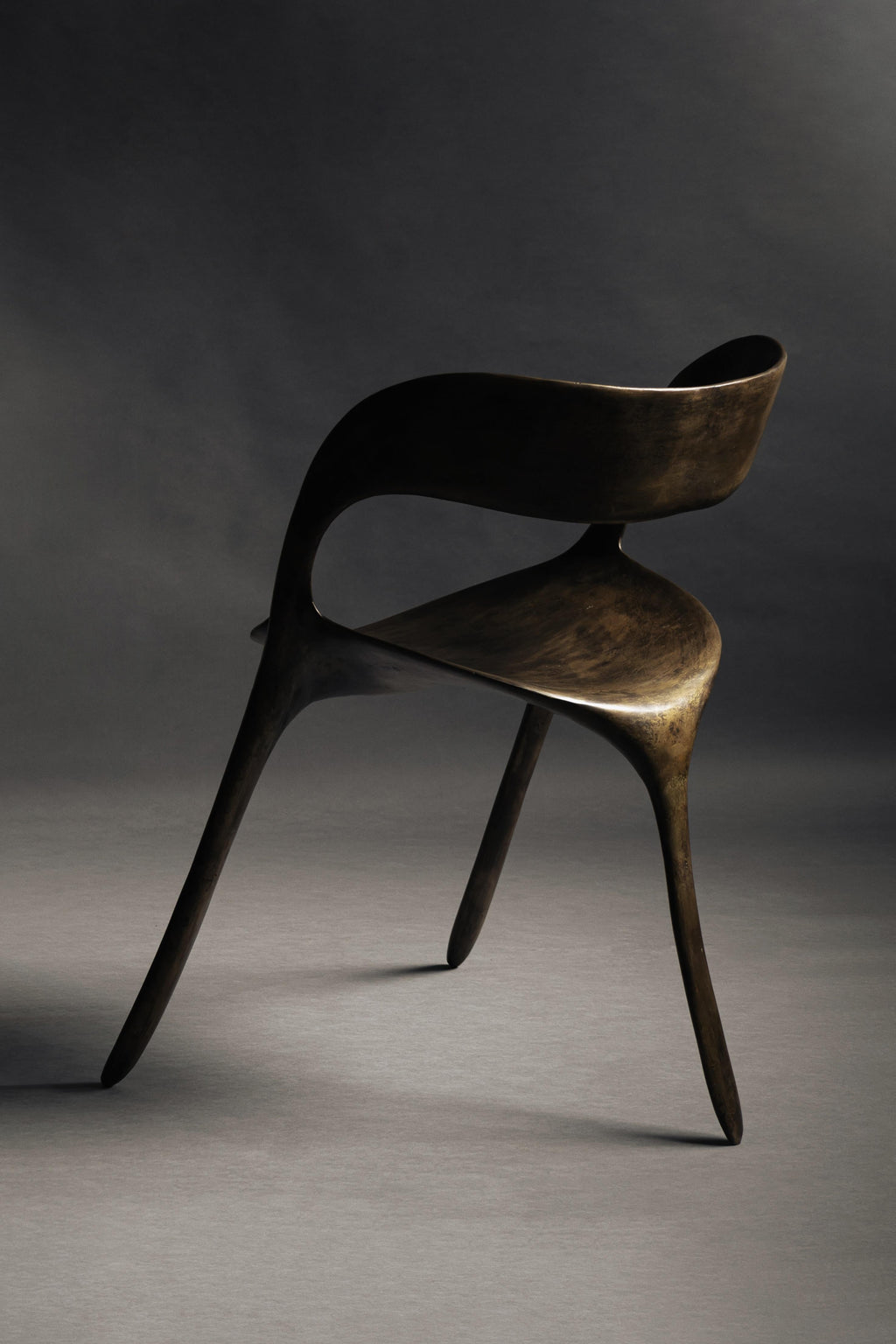 https://a.1stdibscdn.com/frequency-chair-by-sebastian-angeles-for-sale-picture-7/f_12192/f_349141321696340673704/Frequency_Sebasti_n_ngeles_Gris_9_master.JPG