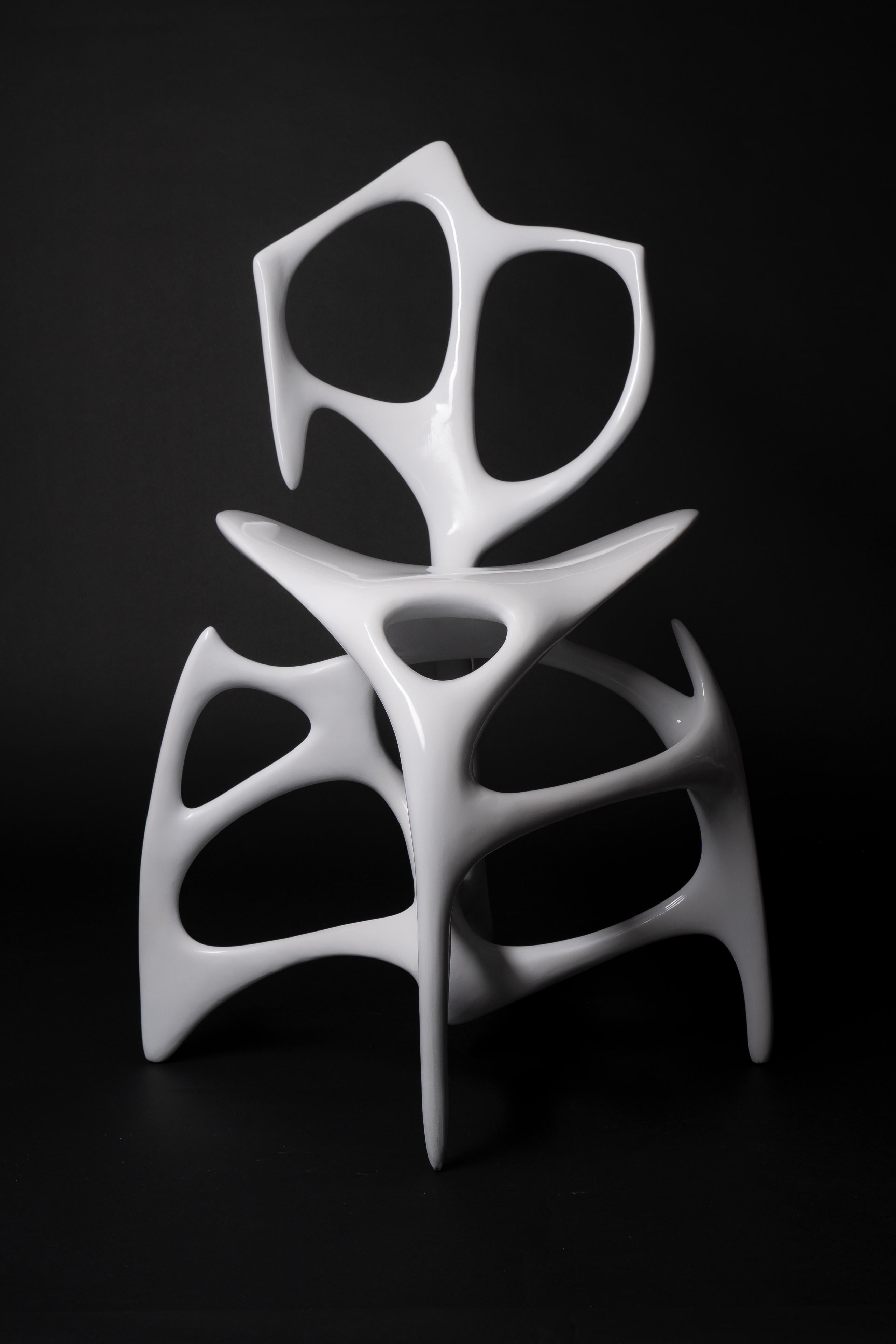 https://a.1stdibscdn.com/shining-red-ai-standard-gu-chair-by-duen-studio-for-sale-picture-6/f_12192/f_472456021761655141603/Front_1__master.jpg