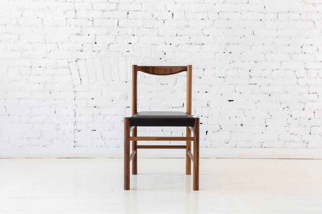 https://a.1stdibscdn.com/range-dining-chair-in-walnut-and-leather-by-fort-standard-for-sale-picture-2/archivesE/upload/f_36481/f_105194831524097278425/FtStd_BFerry_May2016_15_master.jpg