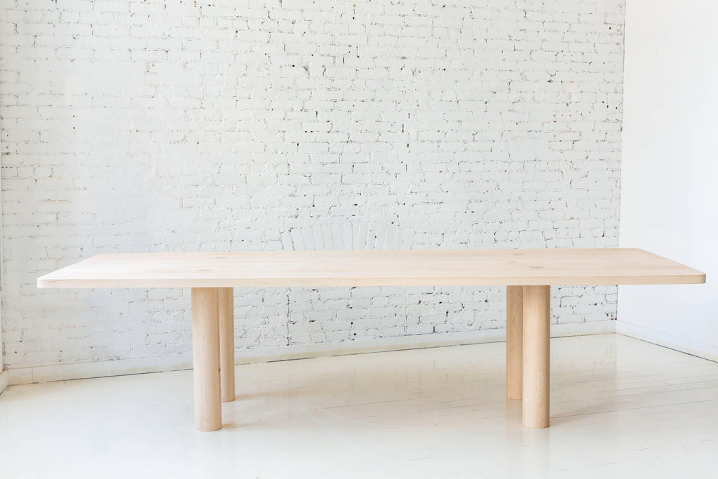 https://a.1stdibscdn.com/straight-leg-column-dining-table-in-maple-by-fort-standard-for-sale-picture-4/archivesE/upload/f_36481/1524090174137/FtStd_BFerry_May2016_4_master.jpg