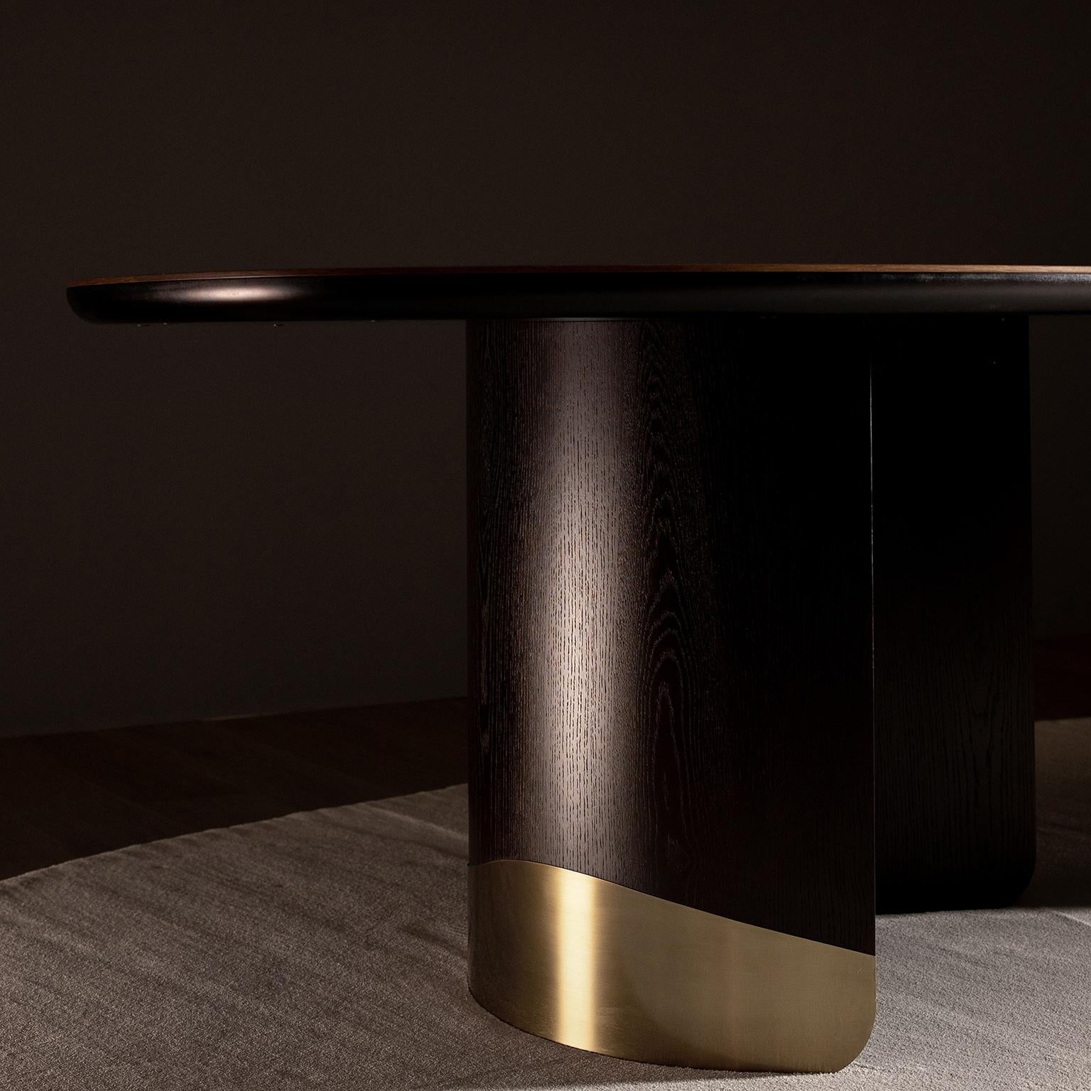 https://a.1stdibscdn.com/21st-century-armona-10-seat-dining-table-wood-oxidized-brass-black-tobacco-for-sale-picture-14/f_53532/f_199056621613472975380/G703132_16_master.jpg