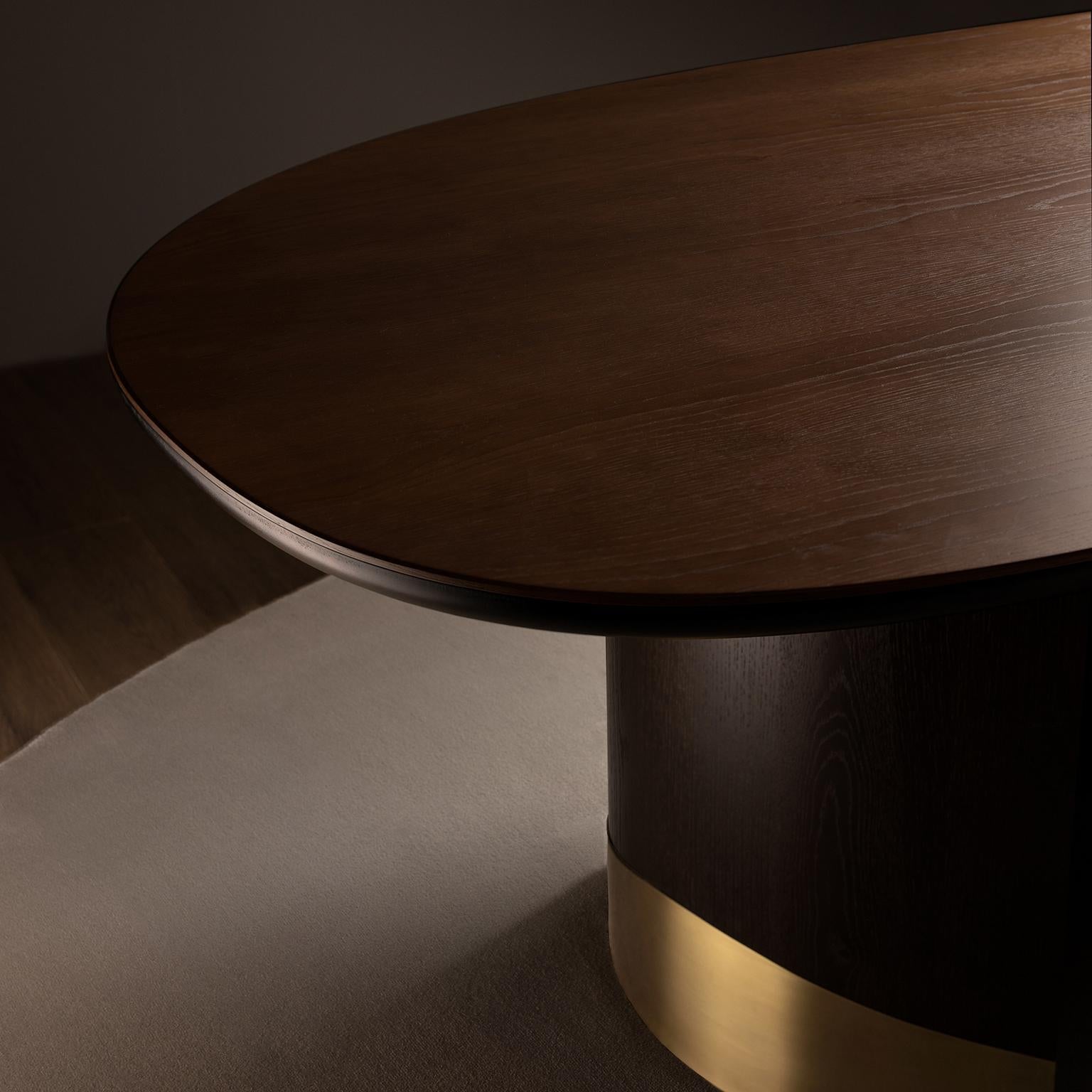 https://a.1stdibscdn.com/21st-century-armona-10-seat-dining-table-wood-oxidized-brass-black-tobacco-for-sale-picture-15/f_53532/f_199056621613472977975/G703132_17_master.jpg