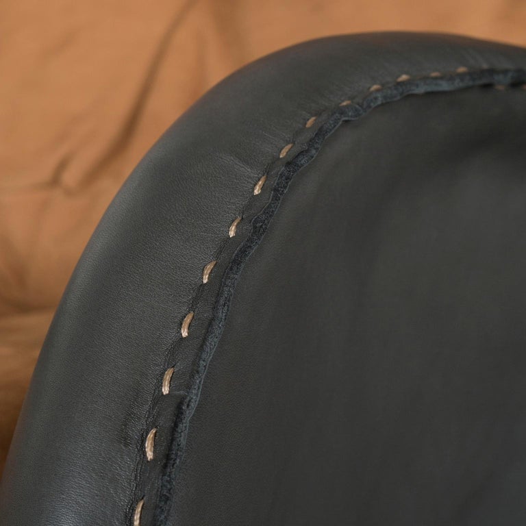 https://a.1stdibscdn.com/21st-century-barao-armchair-beechwood-premium-italian-leather-nubuck-leather-for-sale-picture-6/f_53532/f_199187021613412297507/G703175_5_master.jpg?width=768