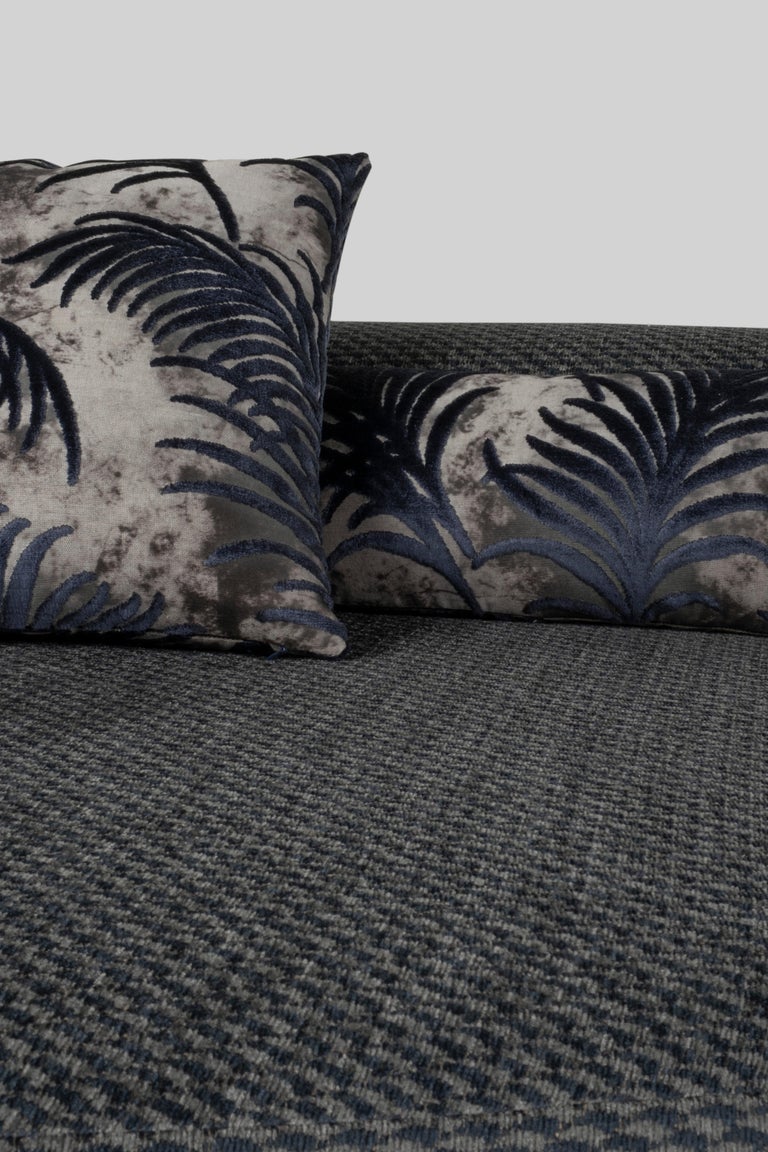 https://a.1stdibscdn.com/greenapple-chaise-longue-twins-chaise-grey-blue-fabric-handmade-in-portugal-for-sale-picture-6/f_53532/f_324571221674841552681/G703632_5_master.jpg?width=768