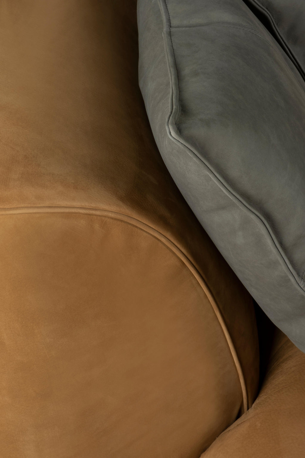 https://a.1stdibscdn.com/contemporary-galapinhos-sofa-nubuck-leather-handmade-in-portugal-greenapple-for-sale-picture-9/f_53532/f_441274921742472385052/G703673_5_master.jpg