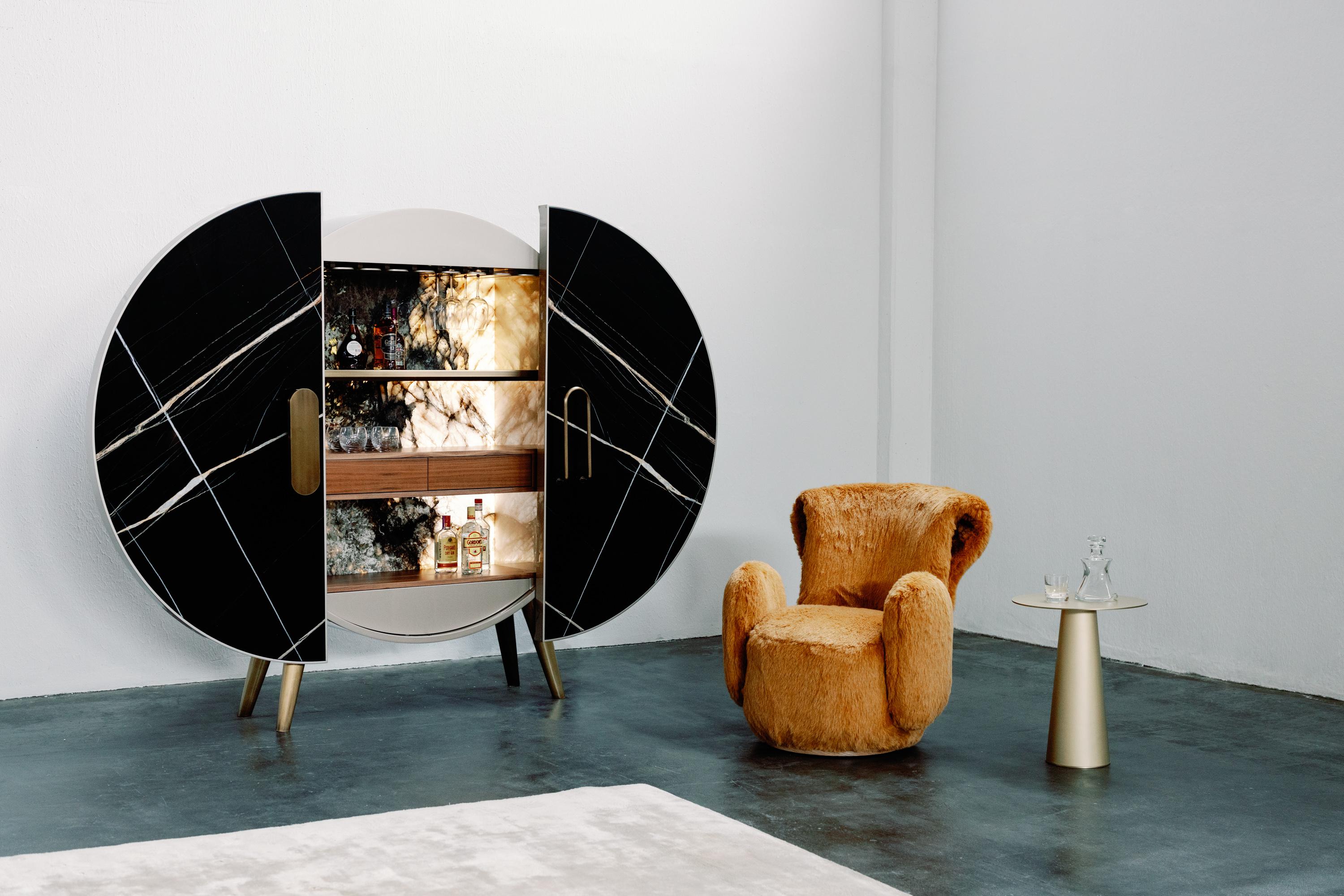 https://a.1stdibscdn.com/modern-grass-set-2-armchairs-ambar-mustard-faux-fur-handmade-by-greenapple-for-sale-picture-12/f_53532/f_467191921758280405260/G703861_B_master.jpg