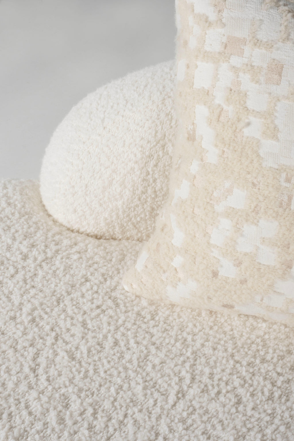 https://a.1stdibscdn.com/organic-modern-arc-sofa-cream-wool-linen-handmade-in-portugal-by-greenapple-for-sale-picture-9/f_53532/f_488766221771430461041/G703946_6_master.jpg