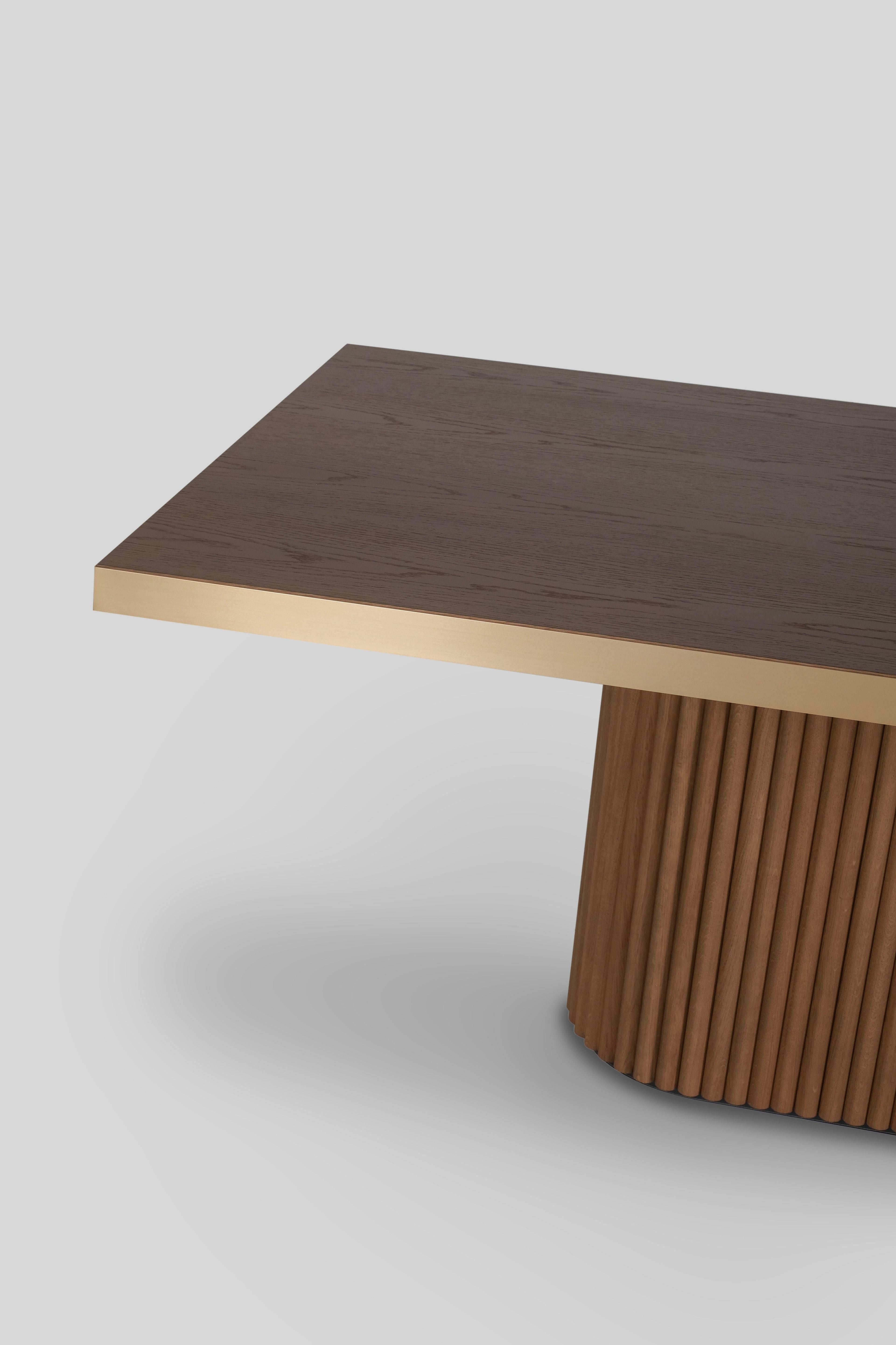 https://a.1stdibscdn.com/modern-biloba-dining-table-american-oak-handmade-in-portugal-by-greenapple-for-sale-picture-5/f_53532/f_324575321690196059222/G703951_7_master.jpg