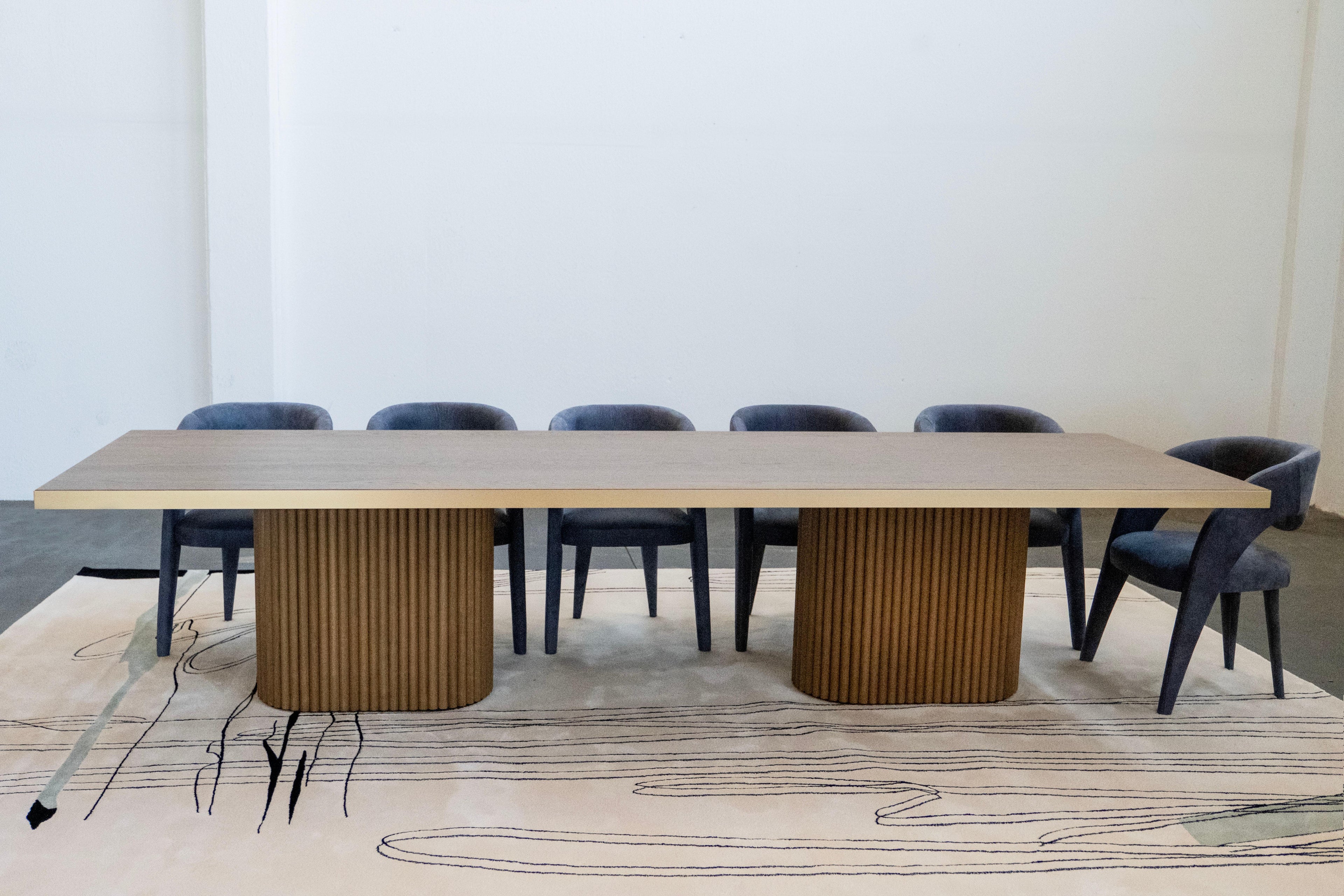 https://a.1stdibscdn.com/modern-biloba-dining-table-american-oak-handmade-in-portugal-by-greenapple-for-sale-picture-8/f_53532/f_324575321690196070371/G703951_AMBIENTE_2_master.jpg