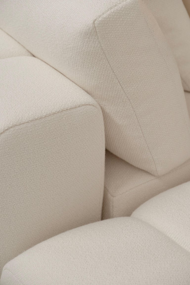 https://a.1stdibscdn.com/modern-coast-mudular-sofa-linen-handmade-in-portugal-by-greenapple-for-sale-picture-16/f_53532/f_379963921705575911150/G703958_11_master.jpg?width=768