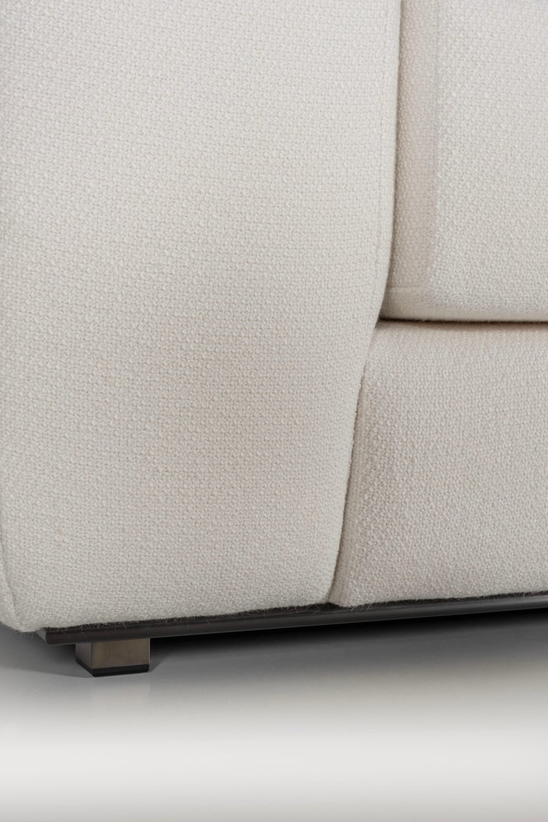 https://a.1stdibscdn.com/modern-coast-mudular-sofa-linen-handmade-in-portugal-by-greenapple-for-sale-picture-13/f_53532/f_379963921705575909625/G703958_8_master.jpg?width=768